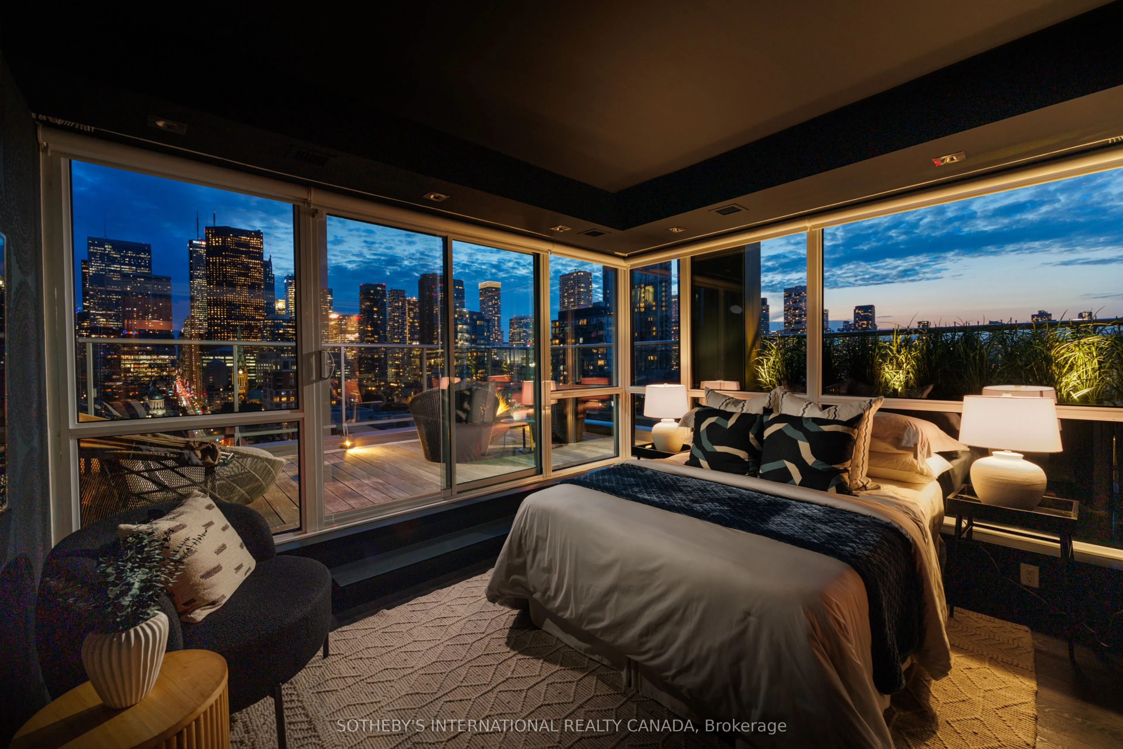 39 Sherbourne Street #1606