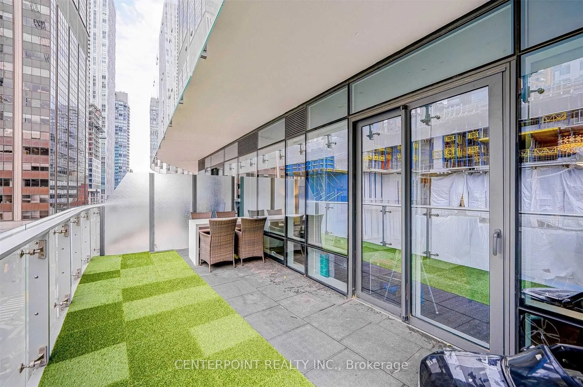 1 Bloor Street E #515