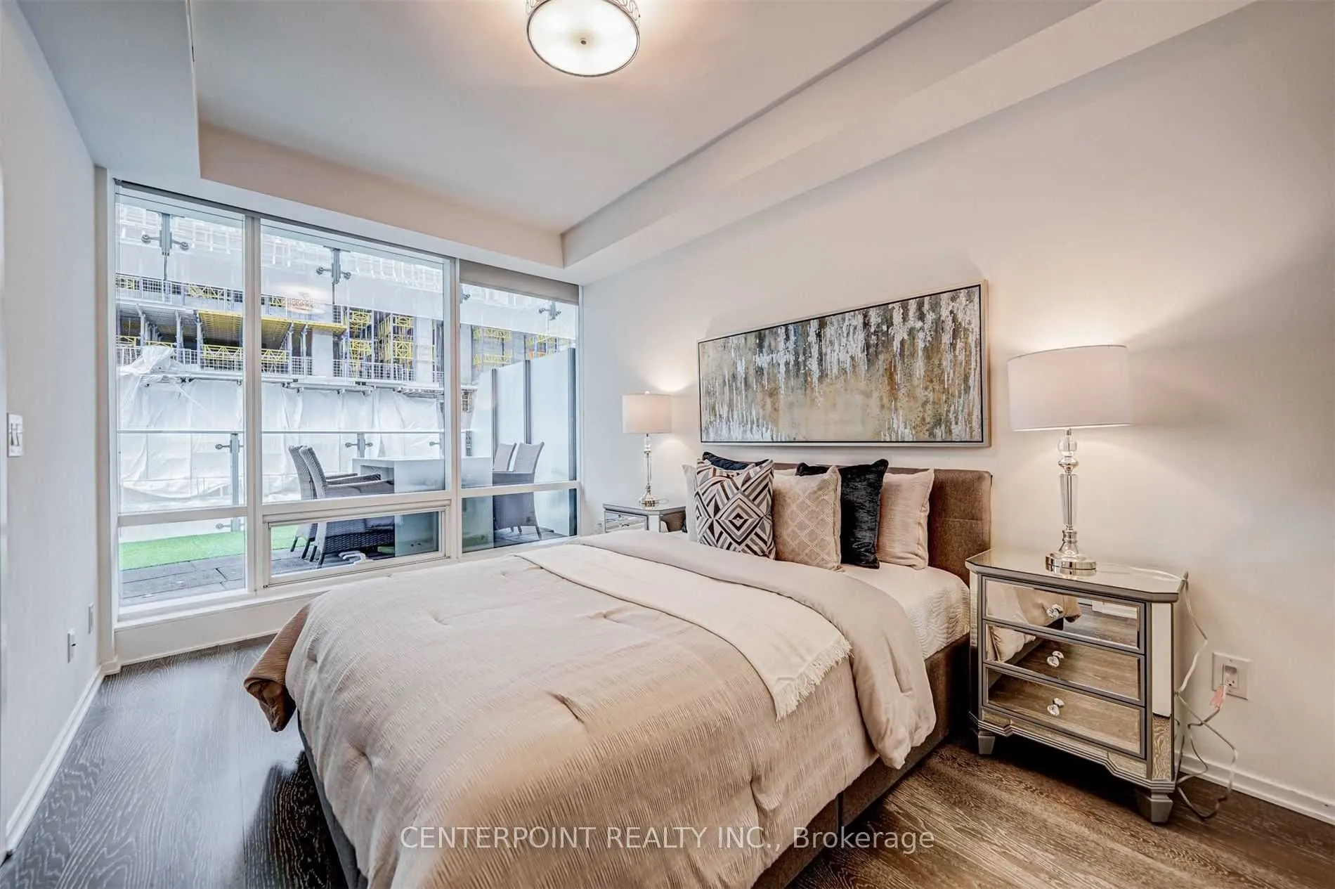 1 Bloor Street E #515