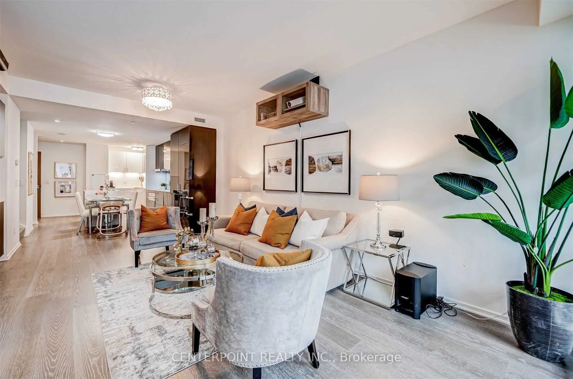 1 Bloor Street E #515
