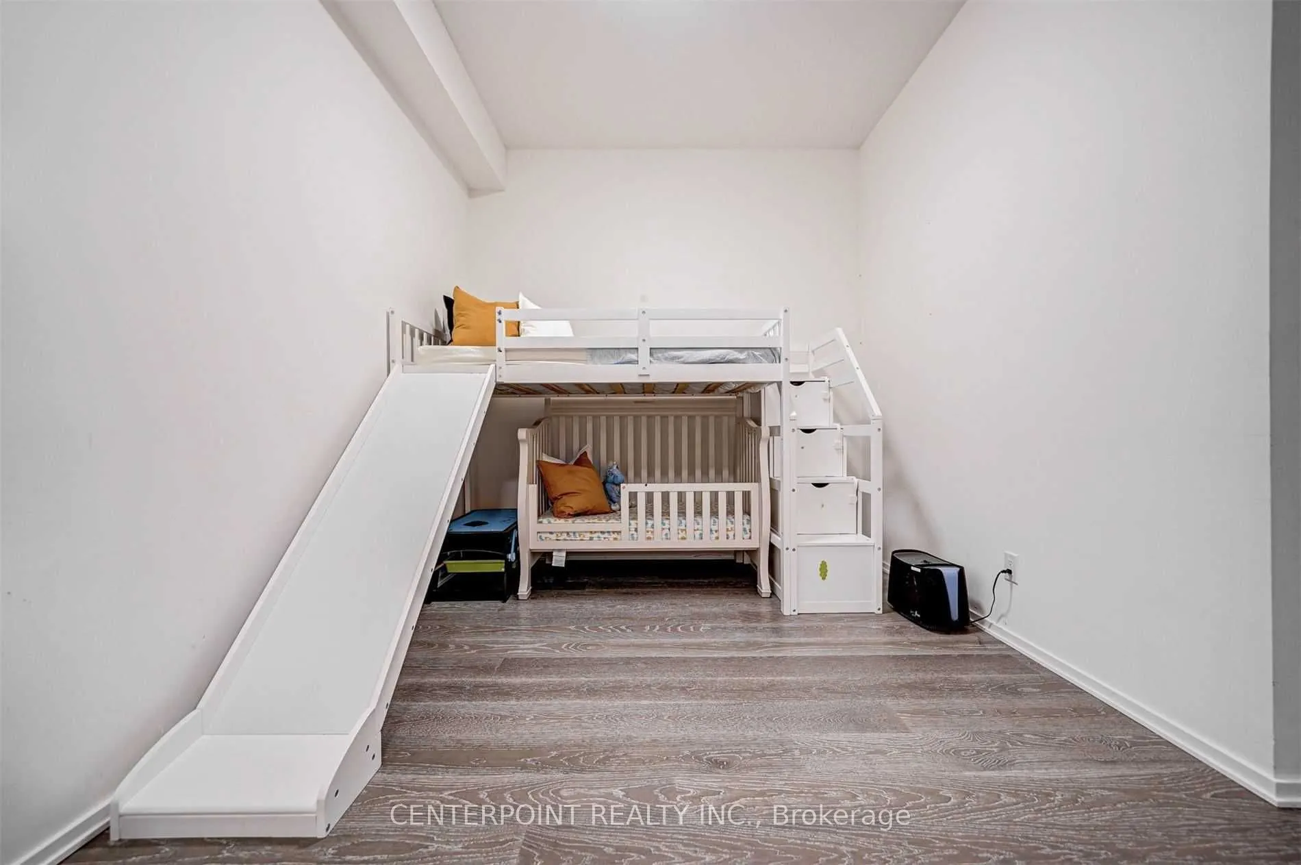 1 Bloor Street E #515
