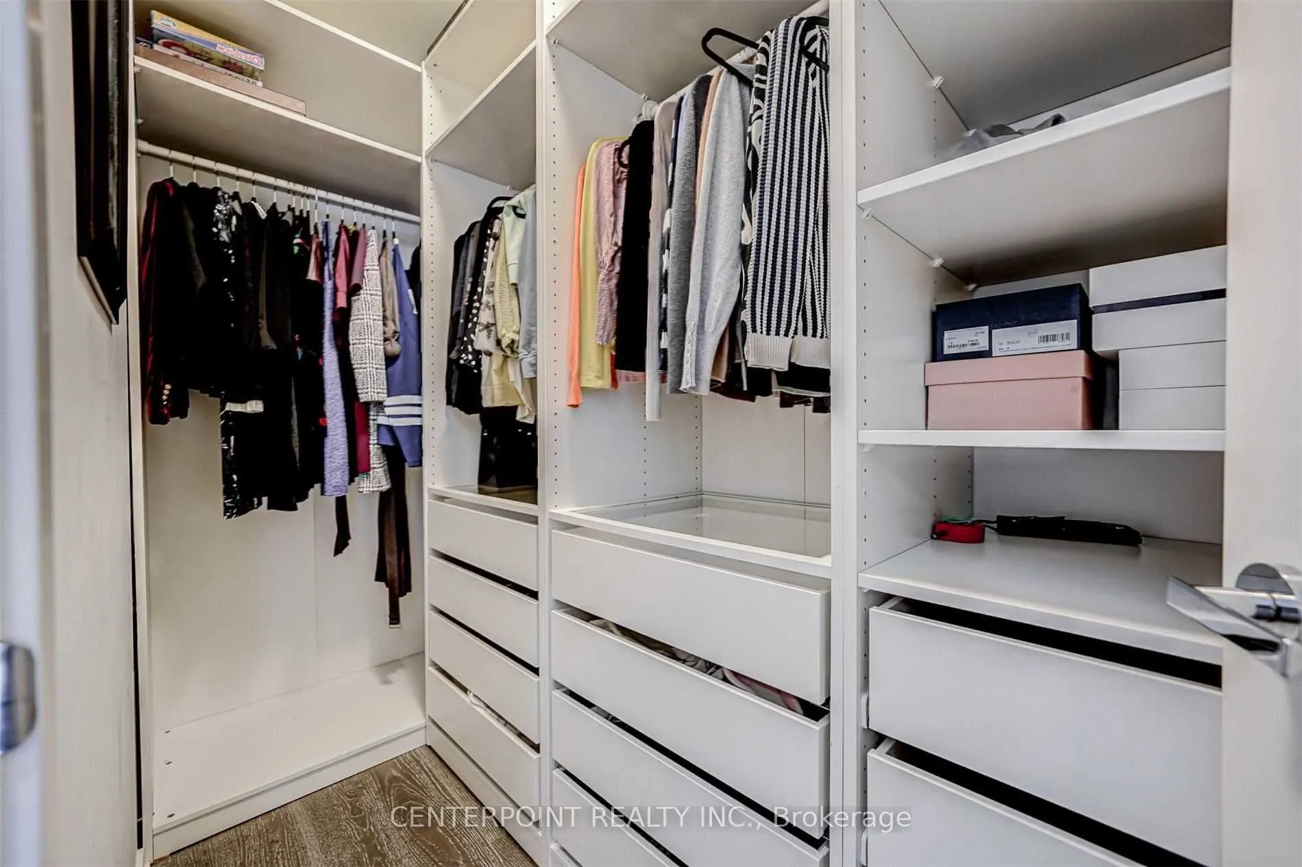 1 Bloor Street E #515