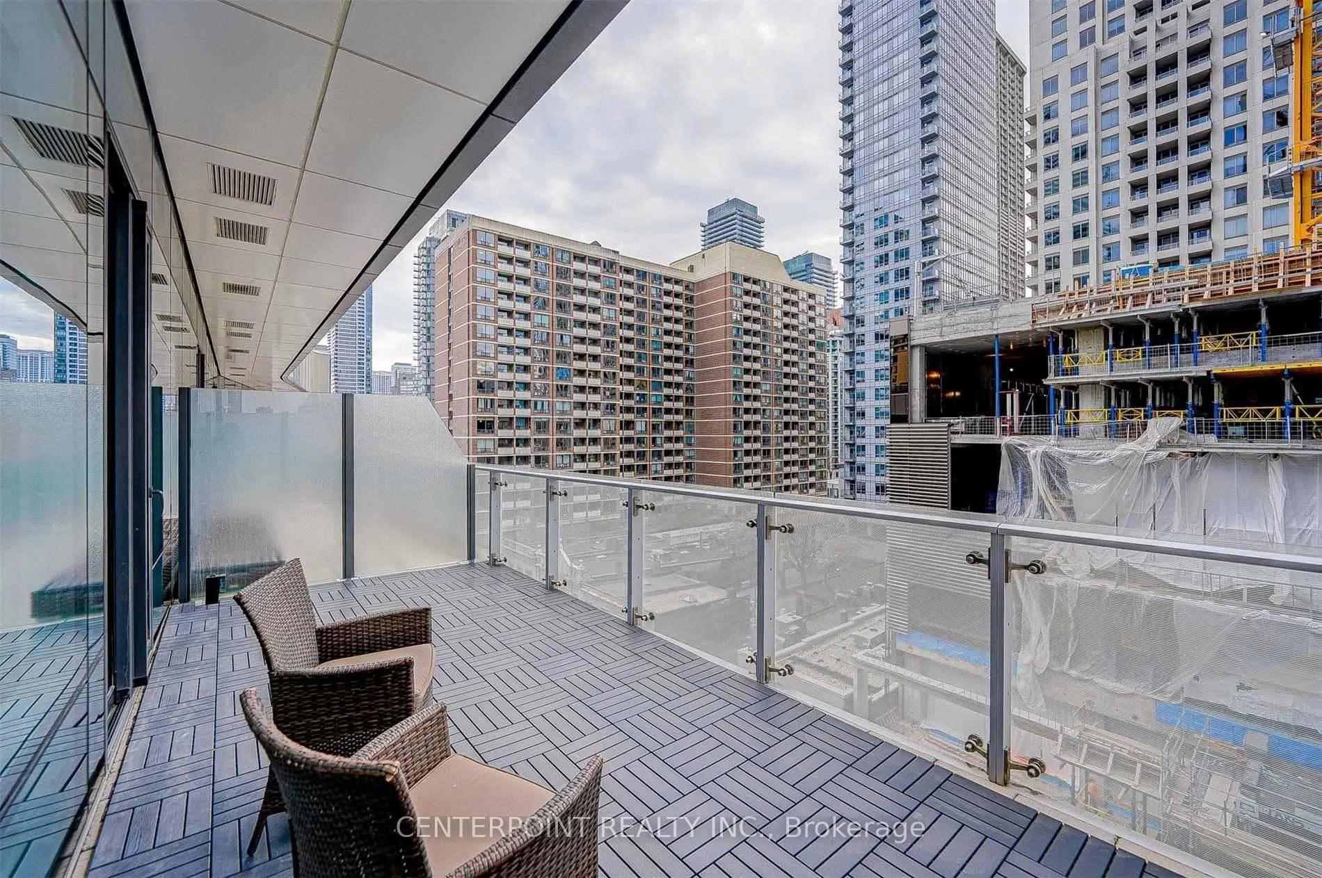 1 Bloor Street E #515