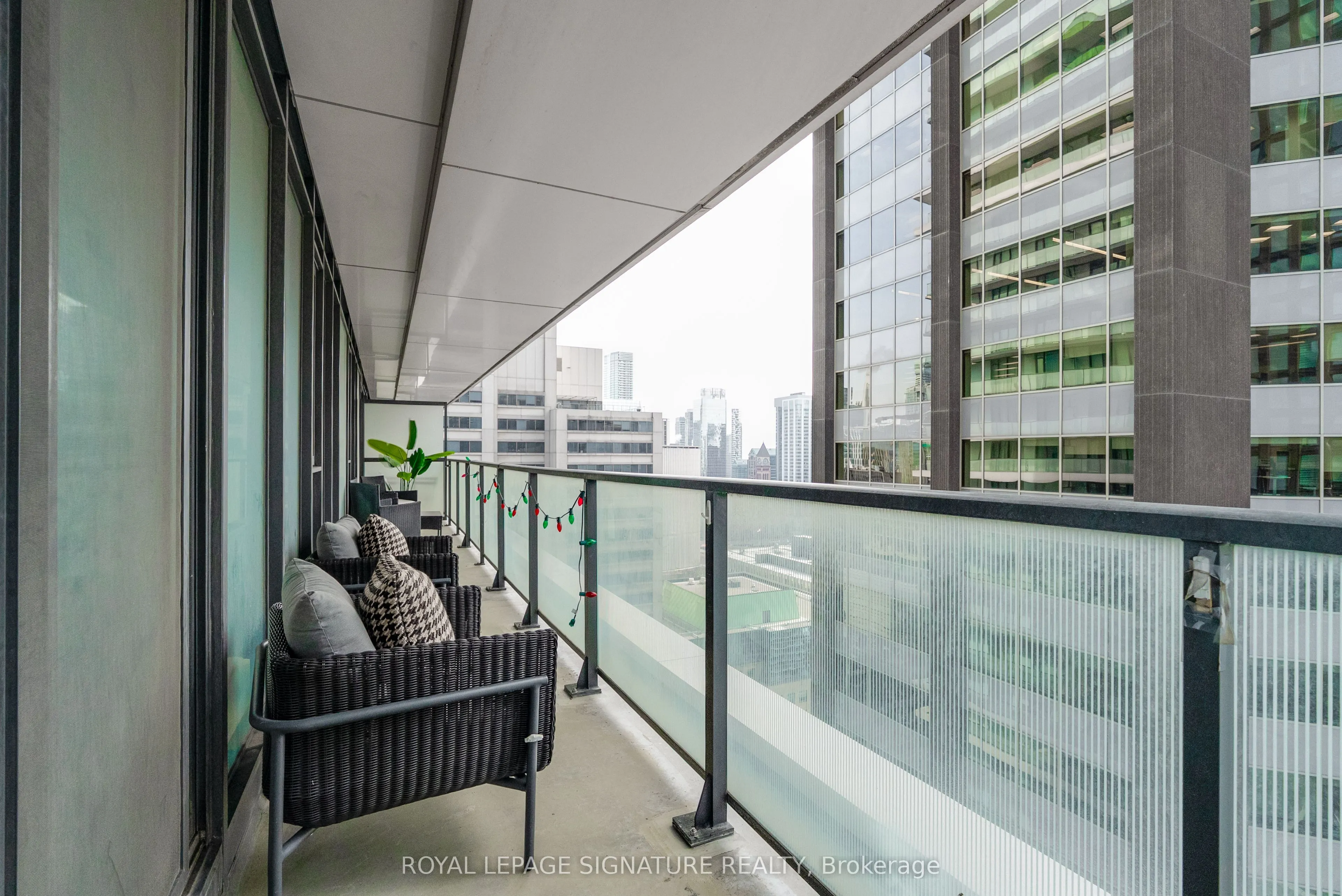 426 University Avenue #2503
