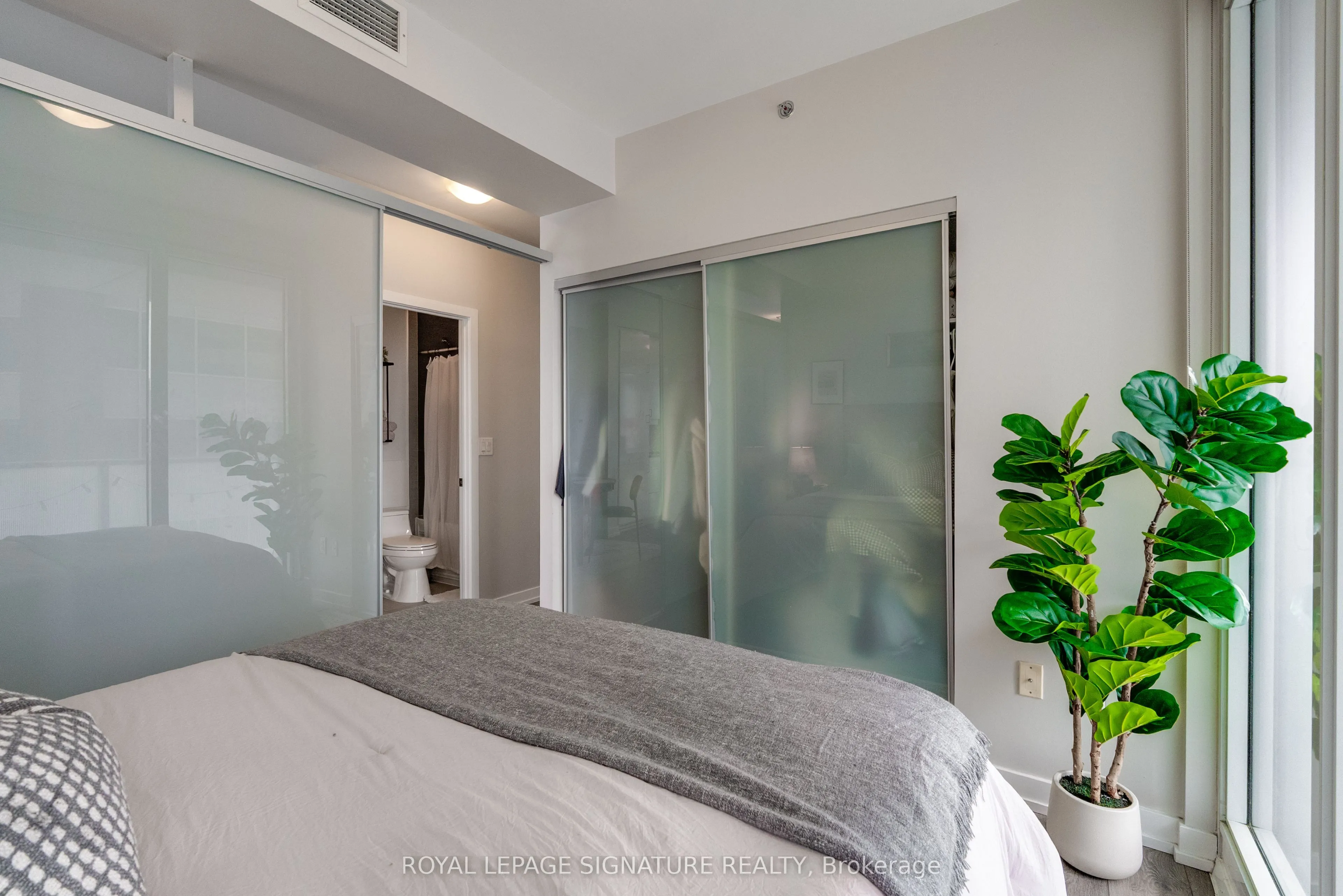 426 University Avenue #2503