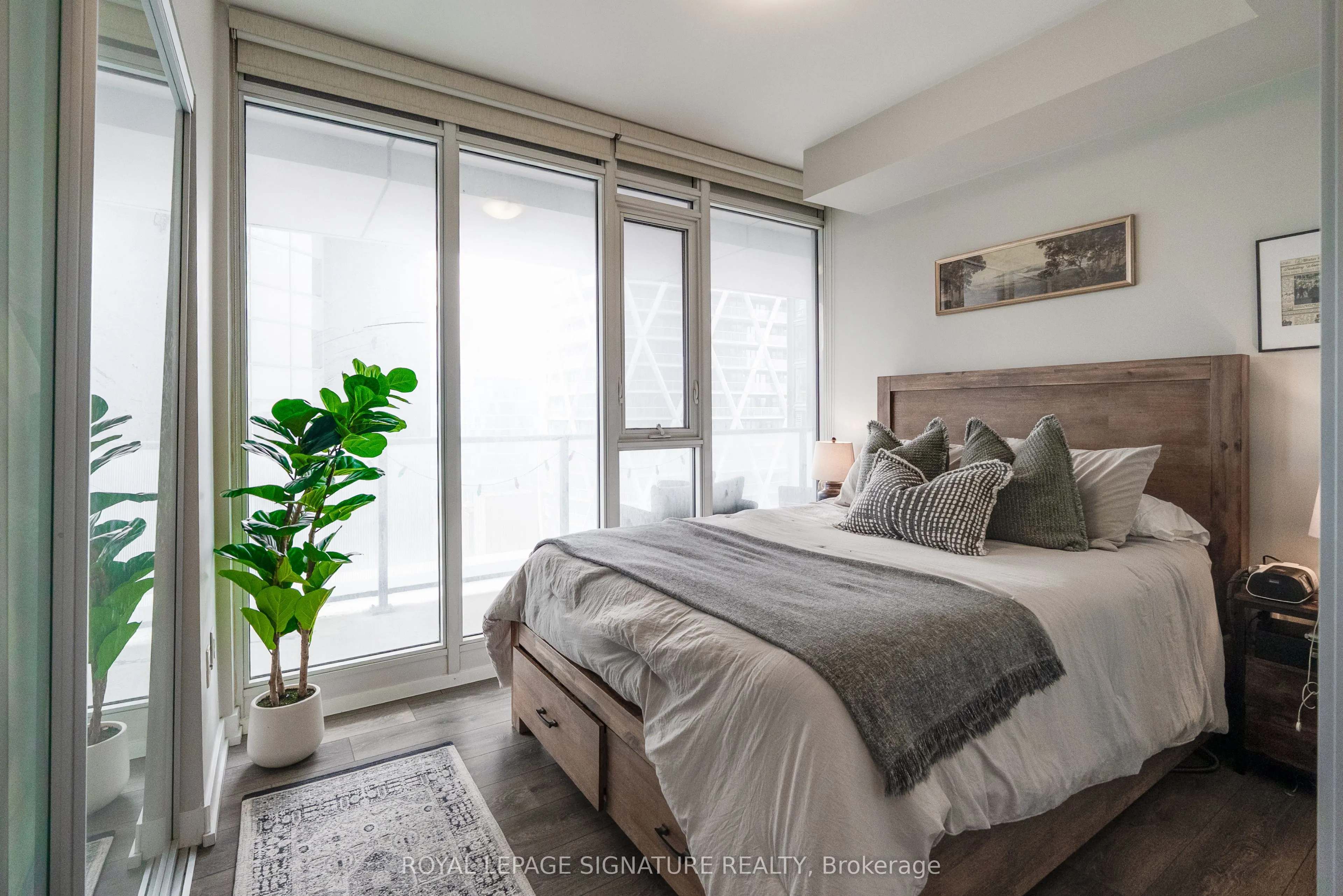 426 University Avenue #2503