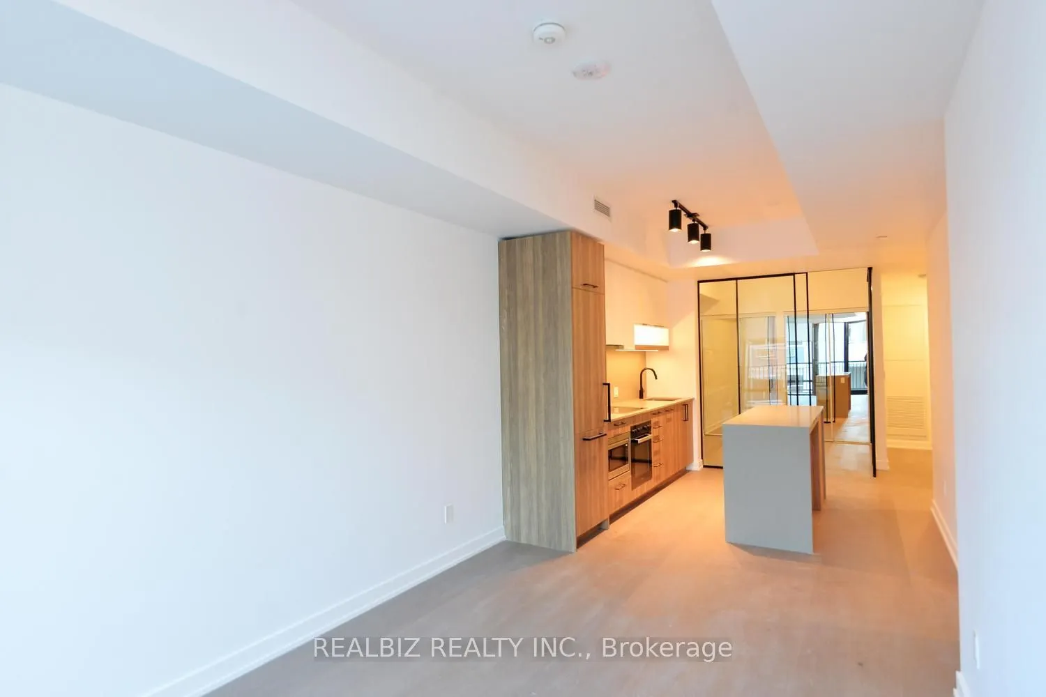 91 Montclair Avenue #823