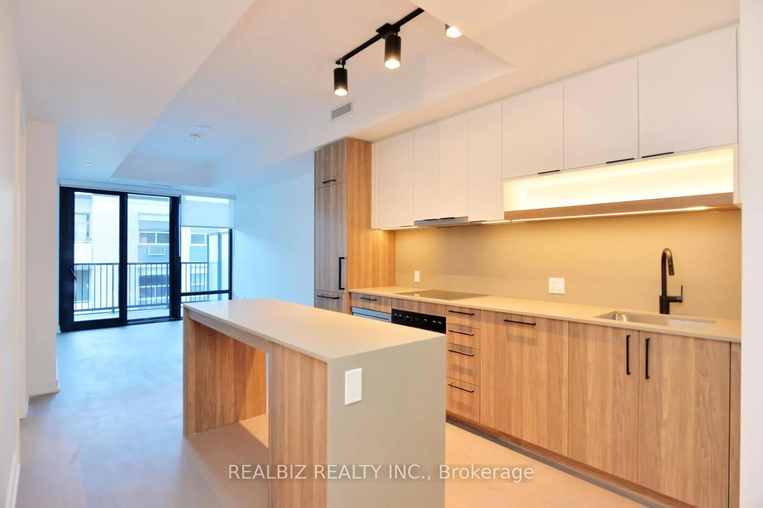91 Montclair Avenue #823