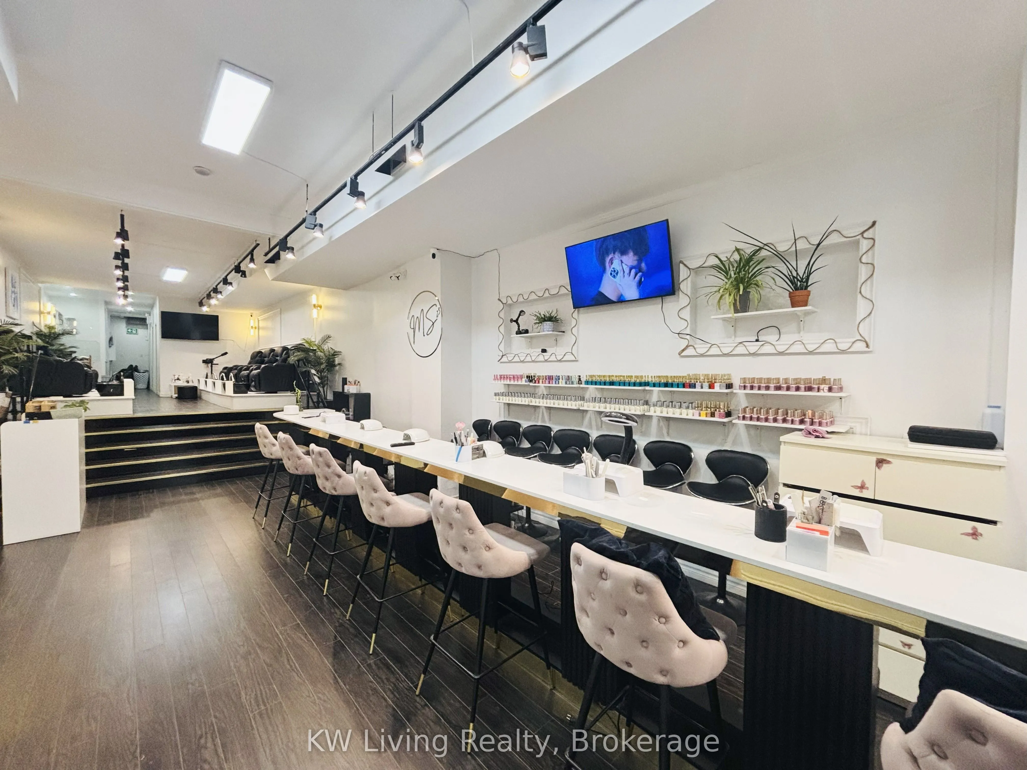 680 Queen Street W