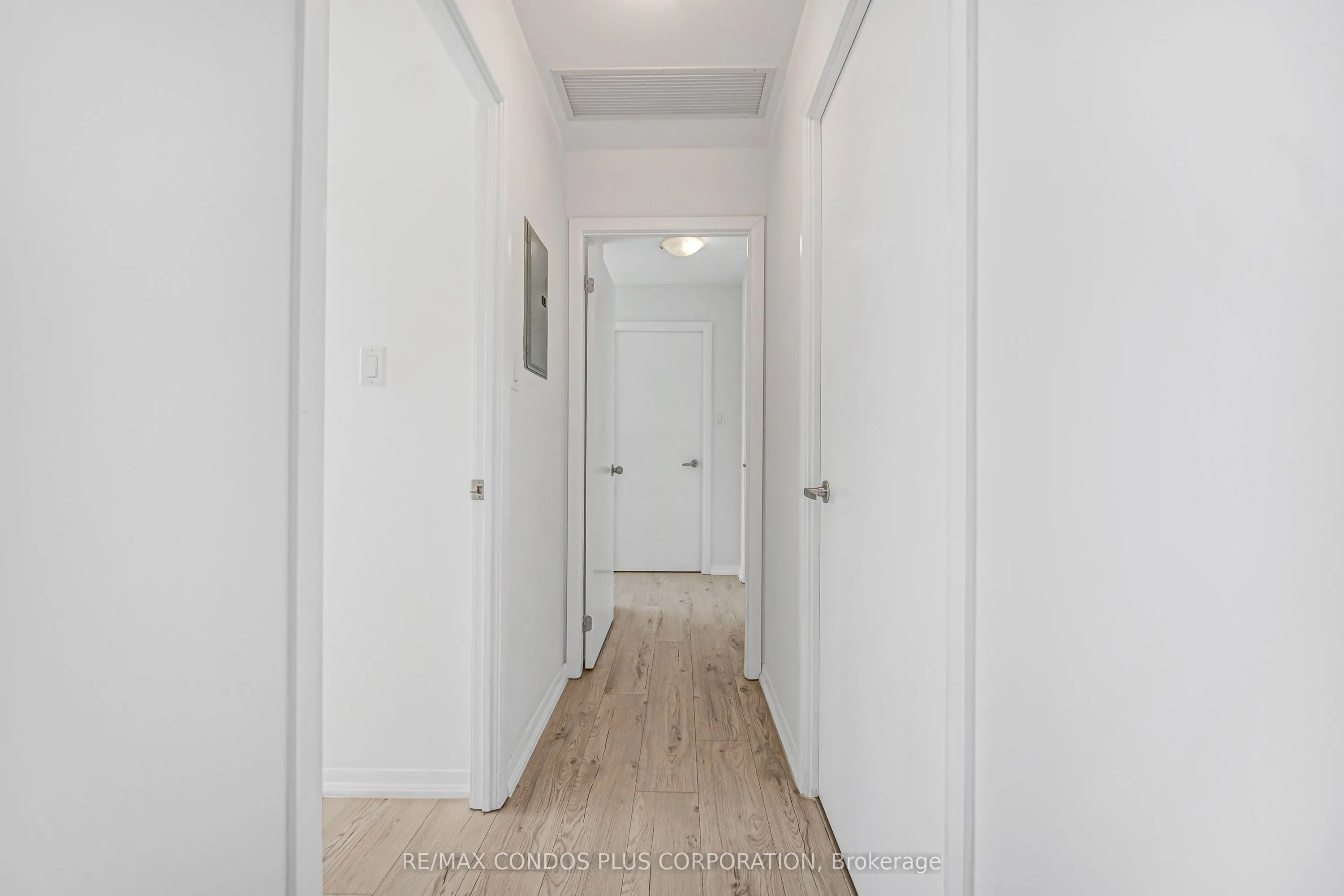 38 Grenville Street #4404