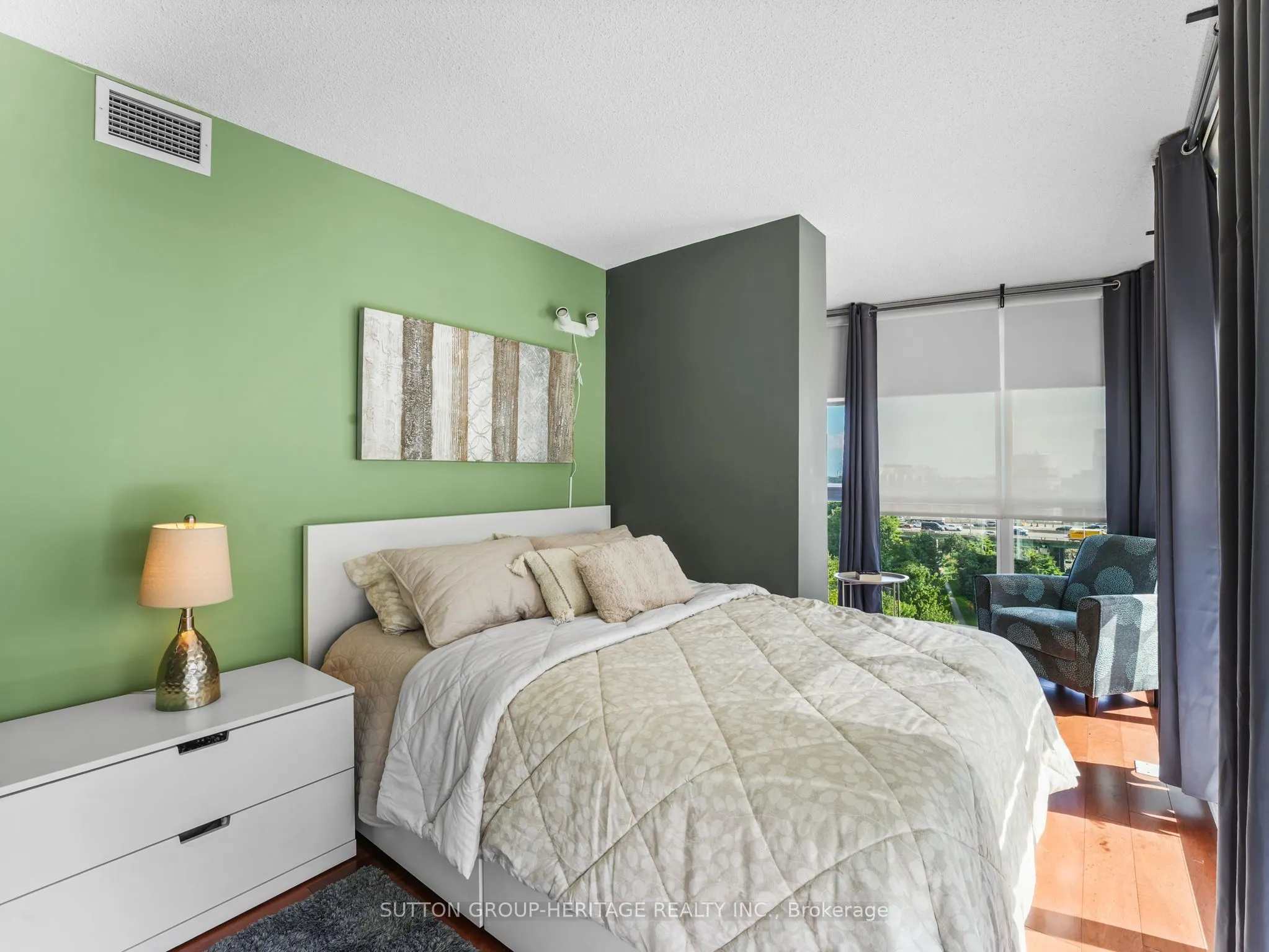 151 Dan Leckie Way #803