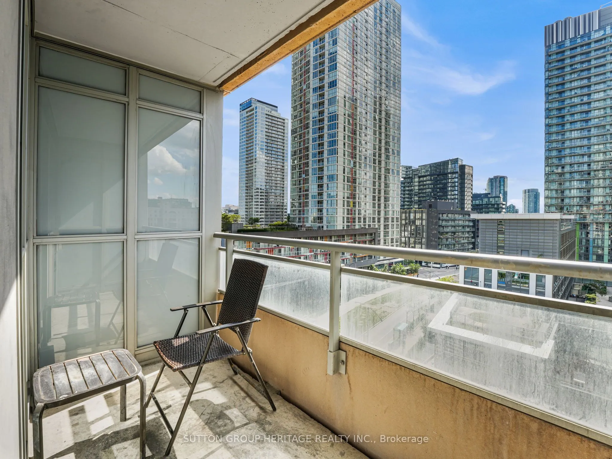 151 Dan Leckie Way #803