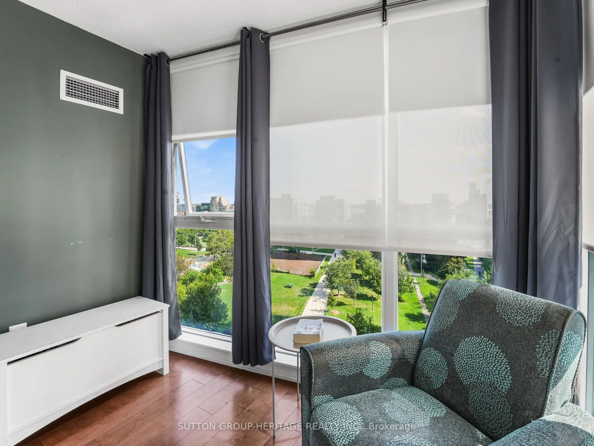 151 Dan Leckie Way #803