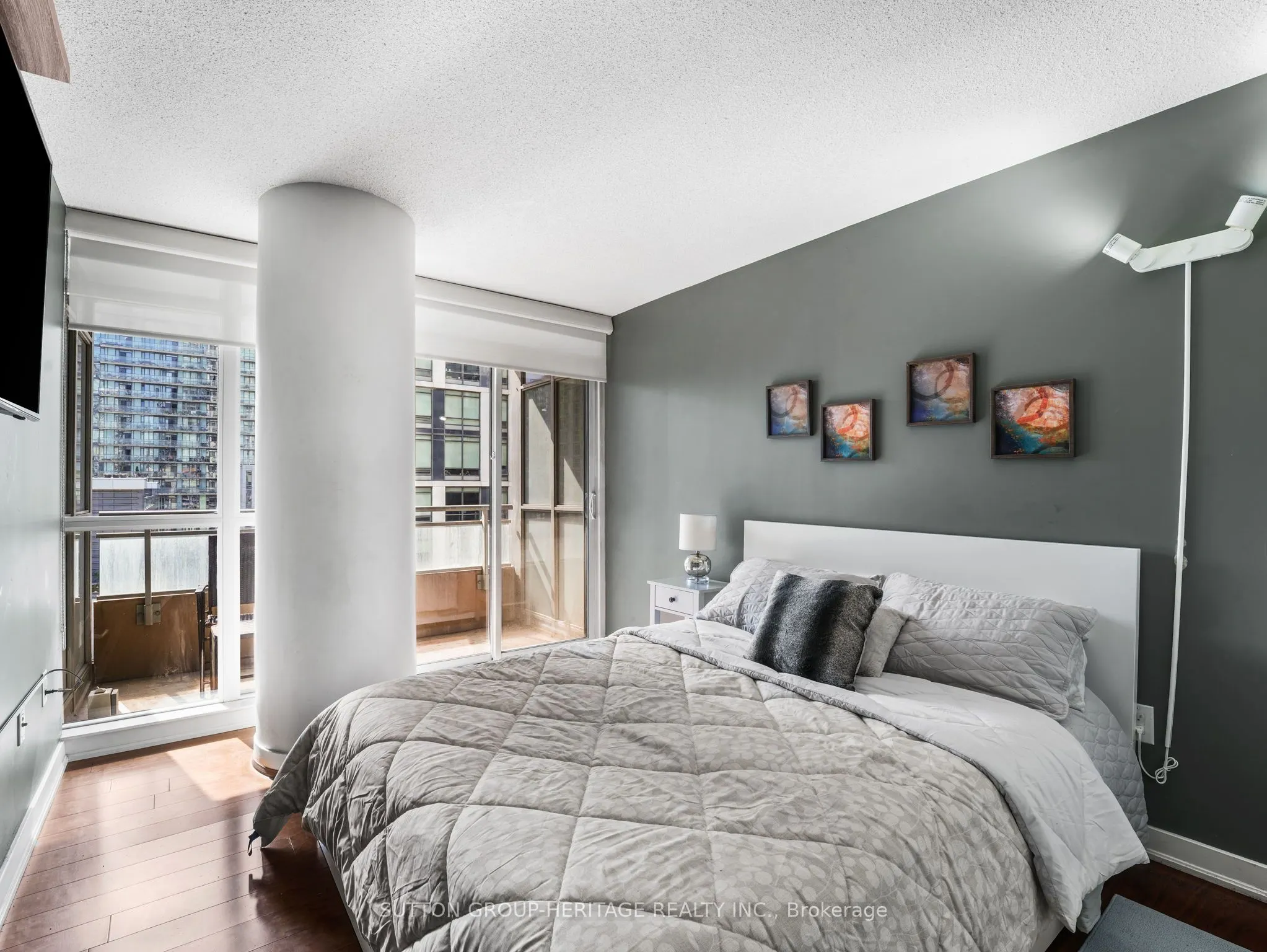 151 Dan Leckie Way #803