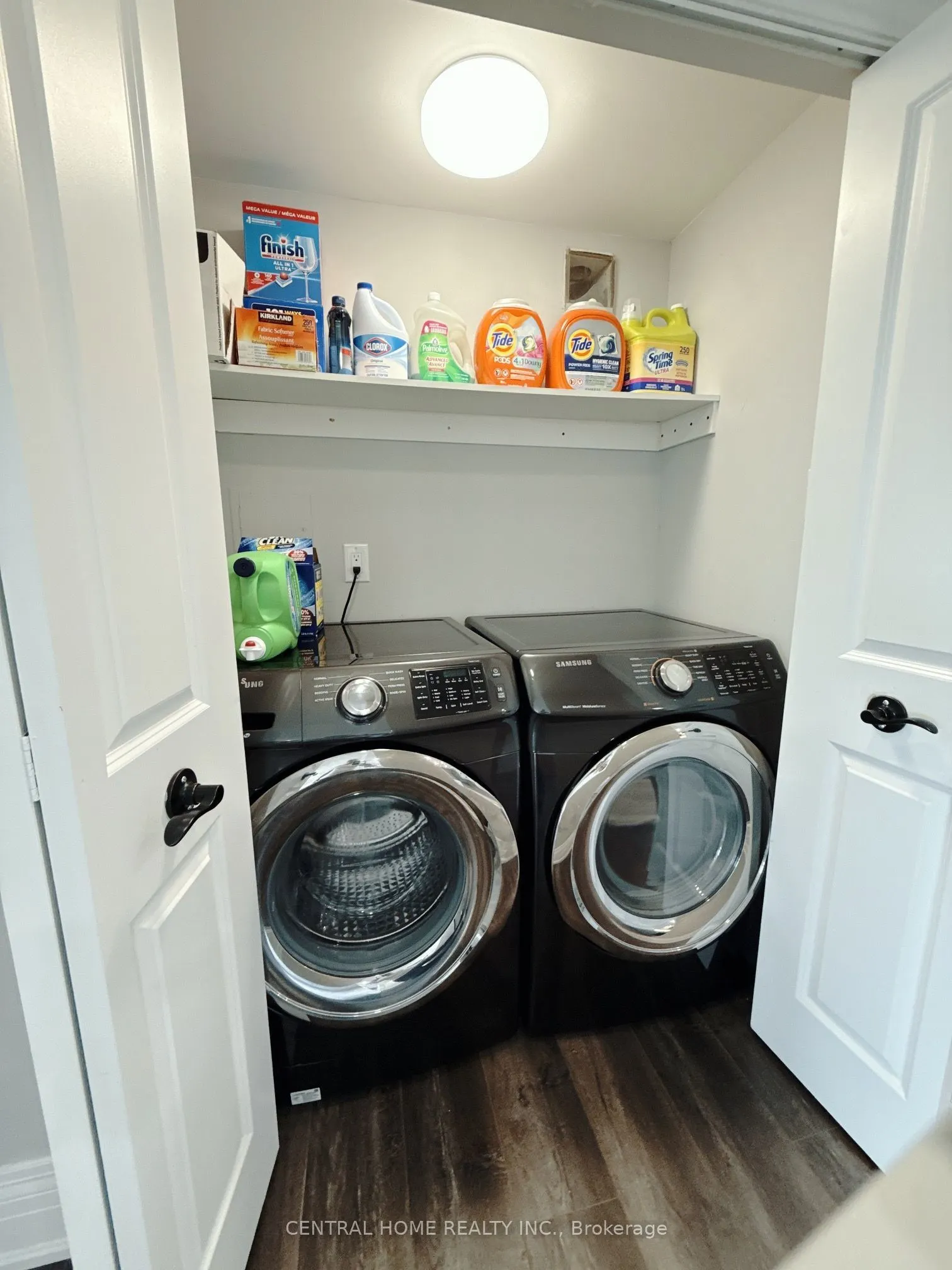 55 Skymark Drive #2703