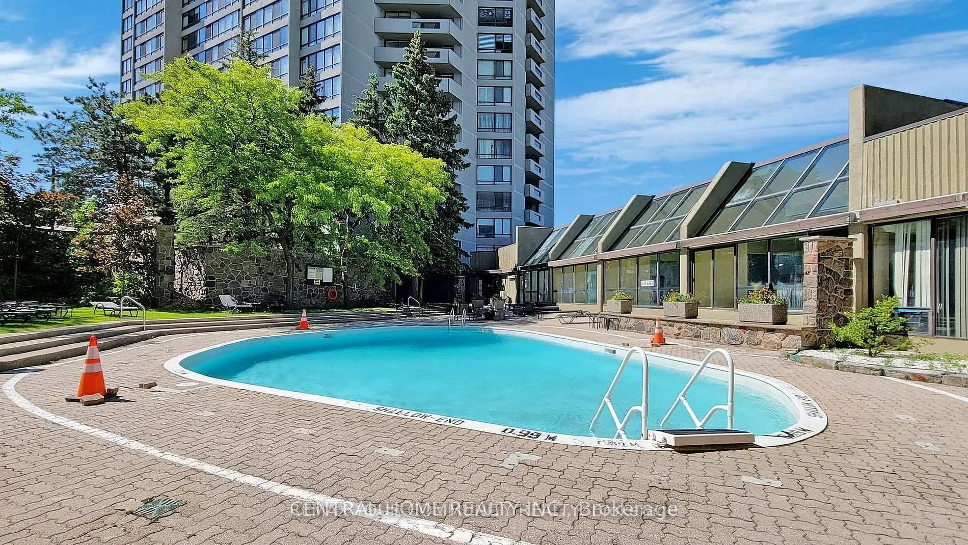 55 Skymark Drive #2703