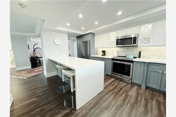 55 Skymark Drive #2703