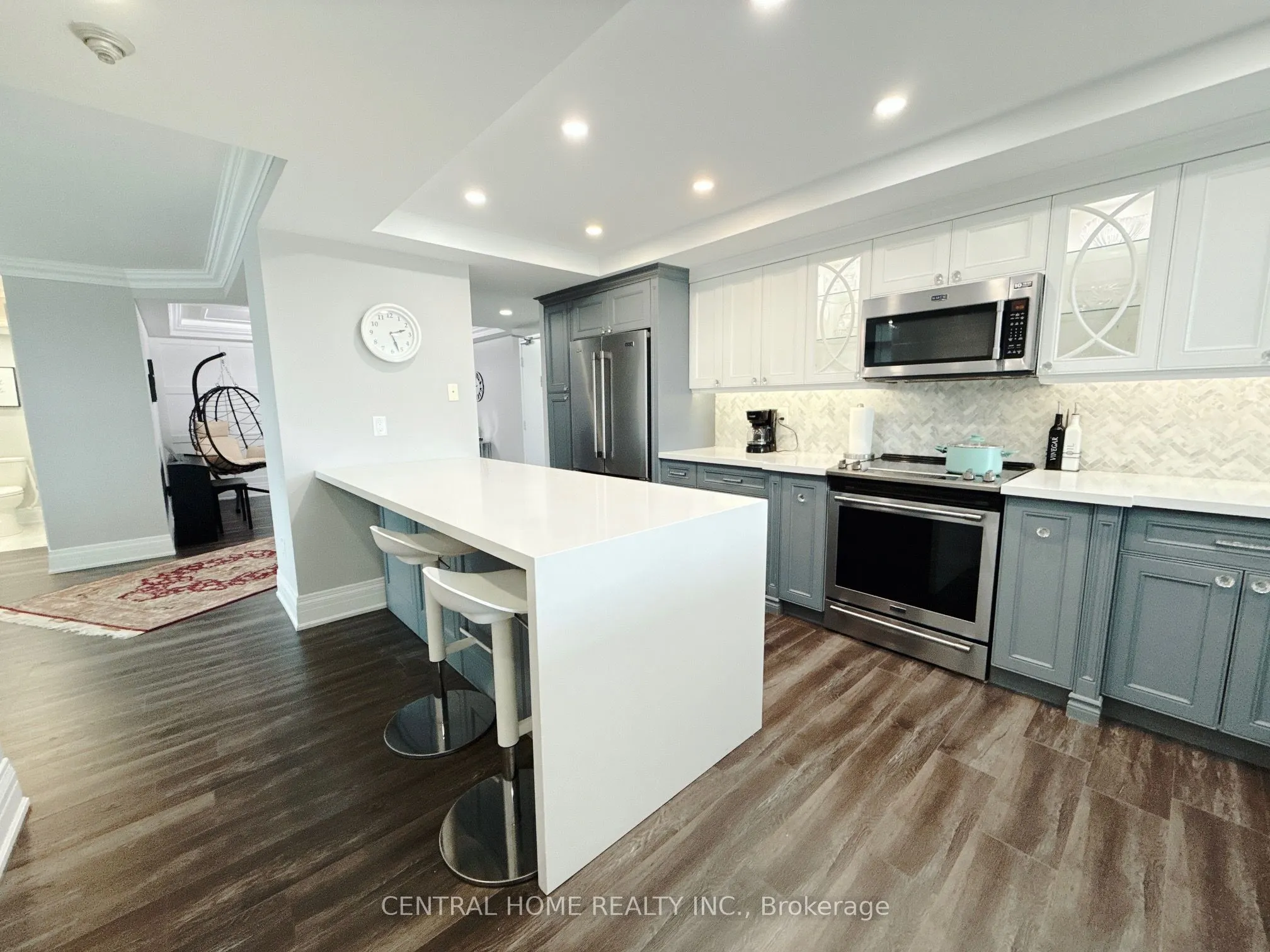 55 Skymark Drive #2703