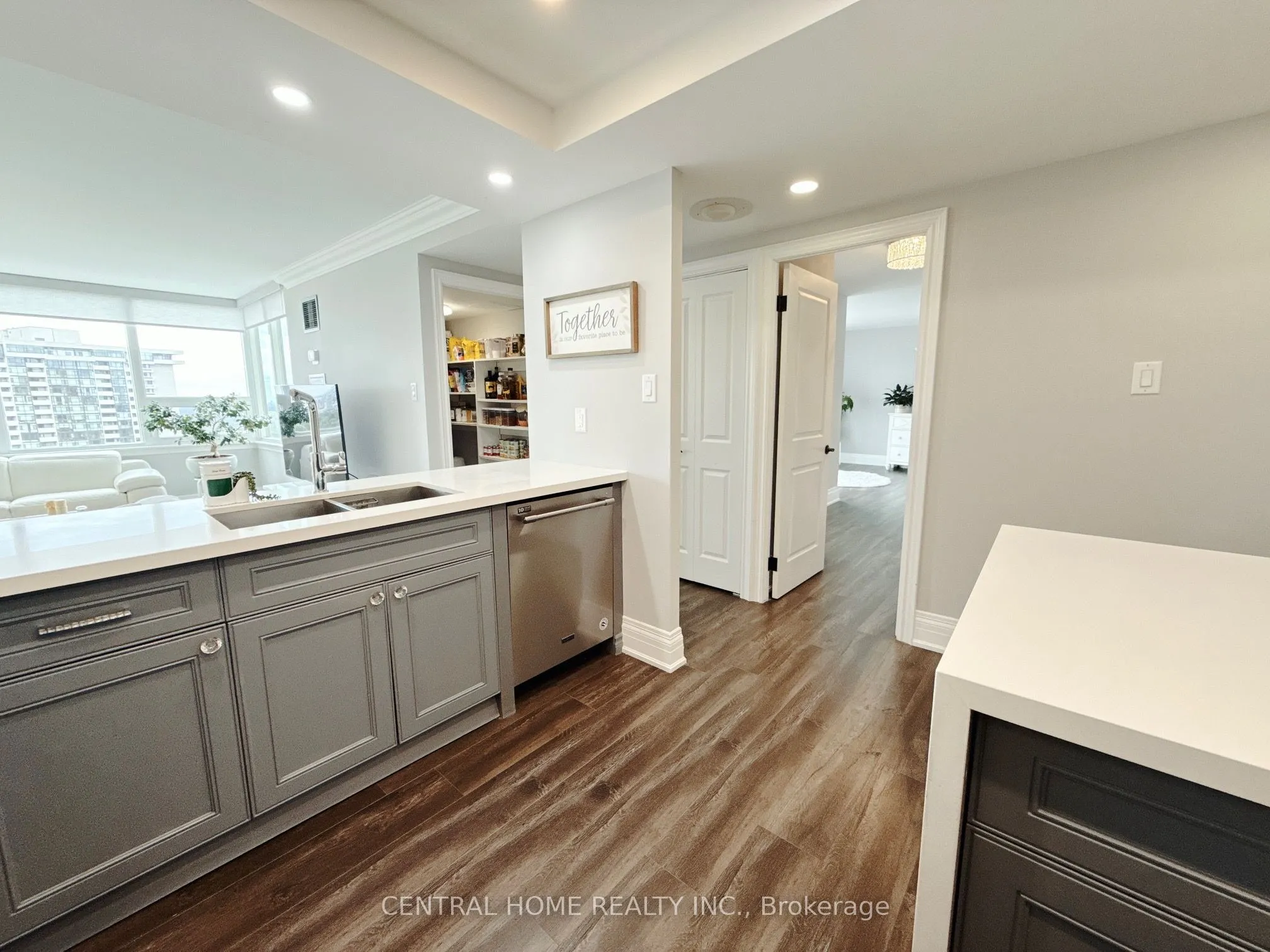 55 Skymark Drive #2703