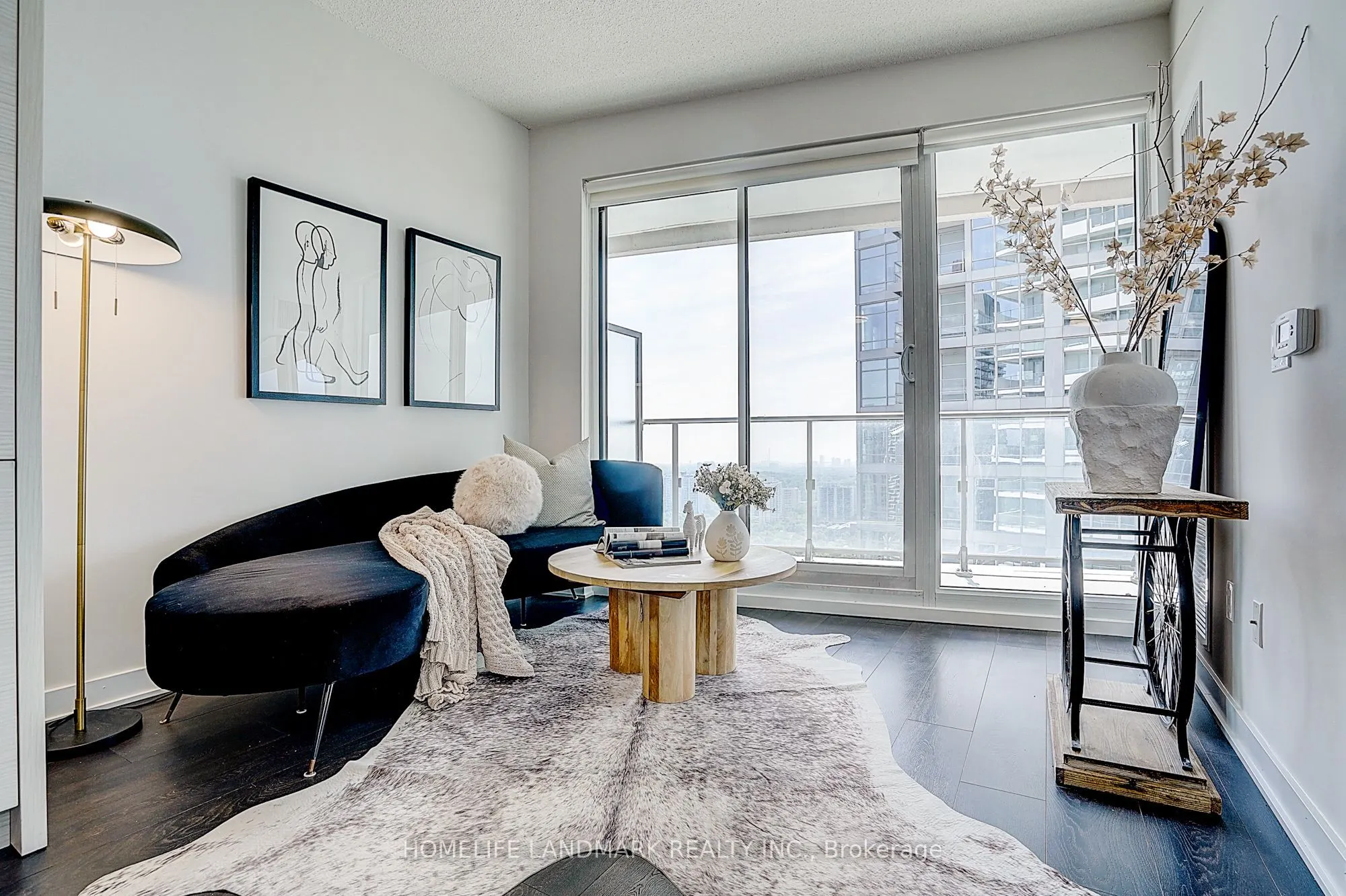 2221 Yonge Street #3304