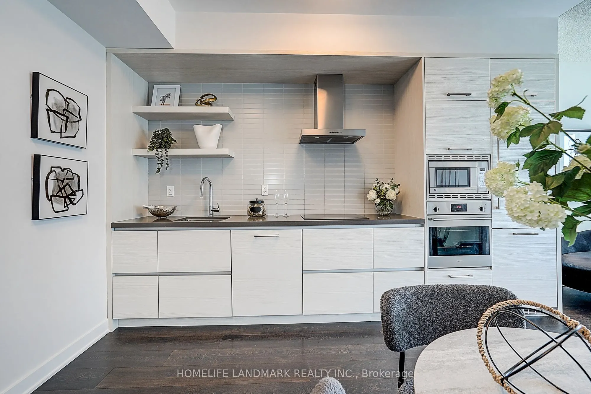 2221 Yonge Street #3304