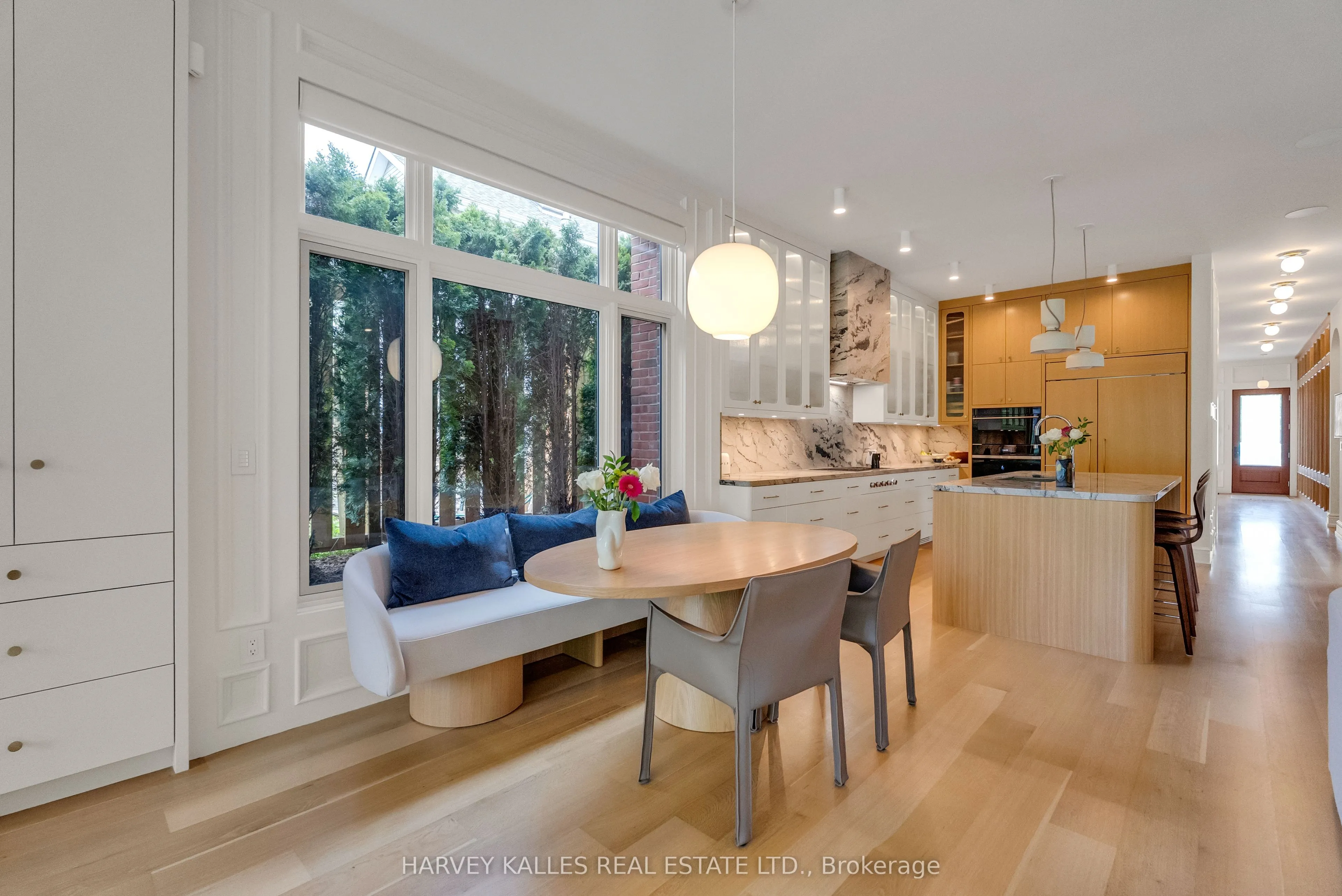 82 Sherwood Avenue