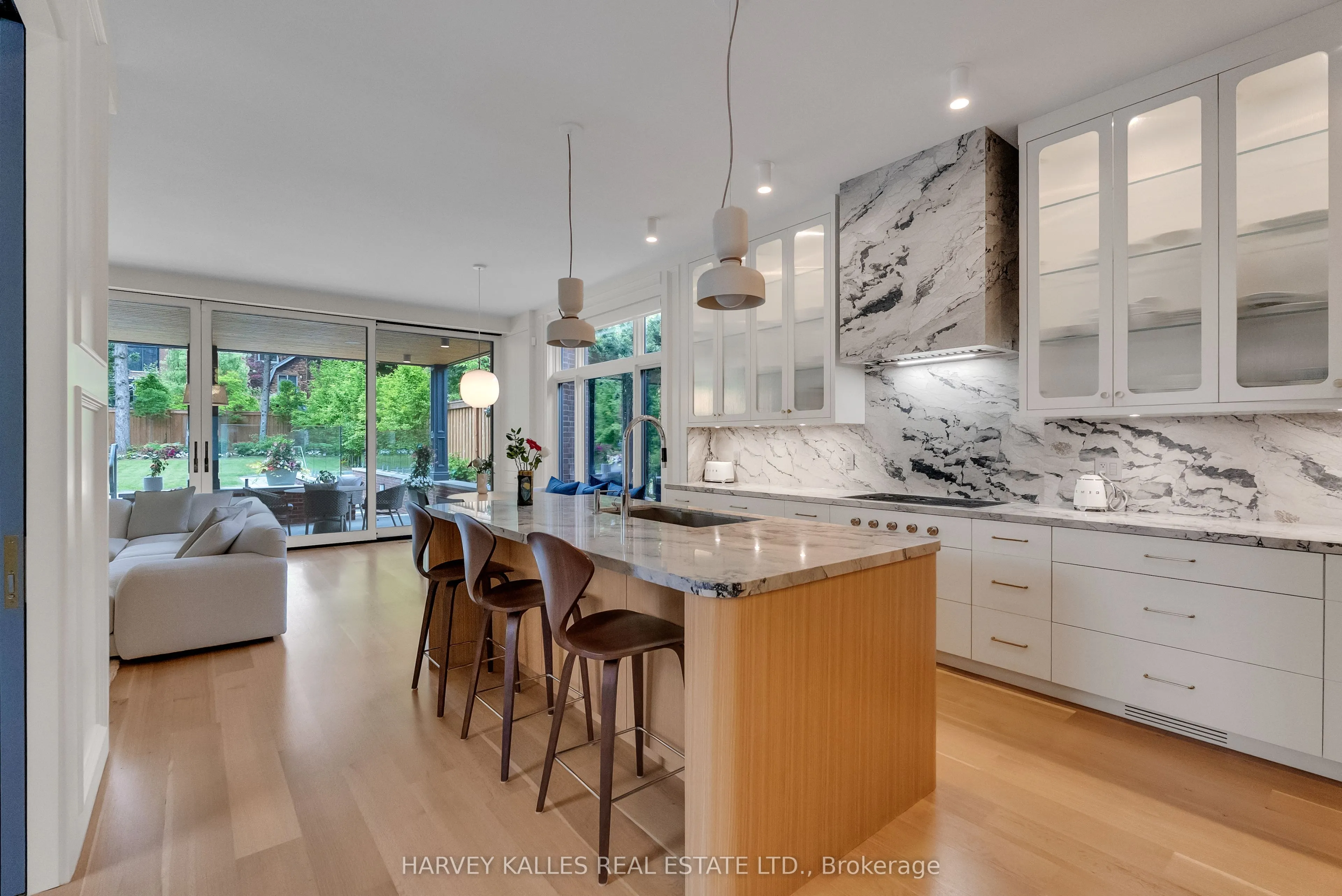 82 Sherwood Avenue