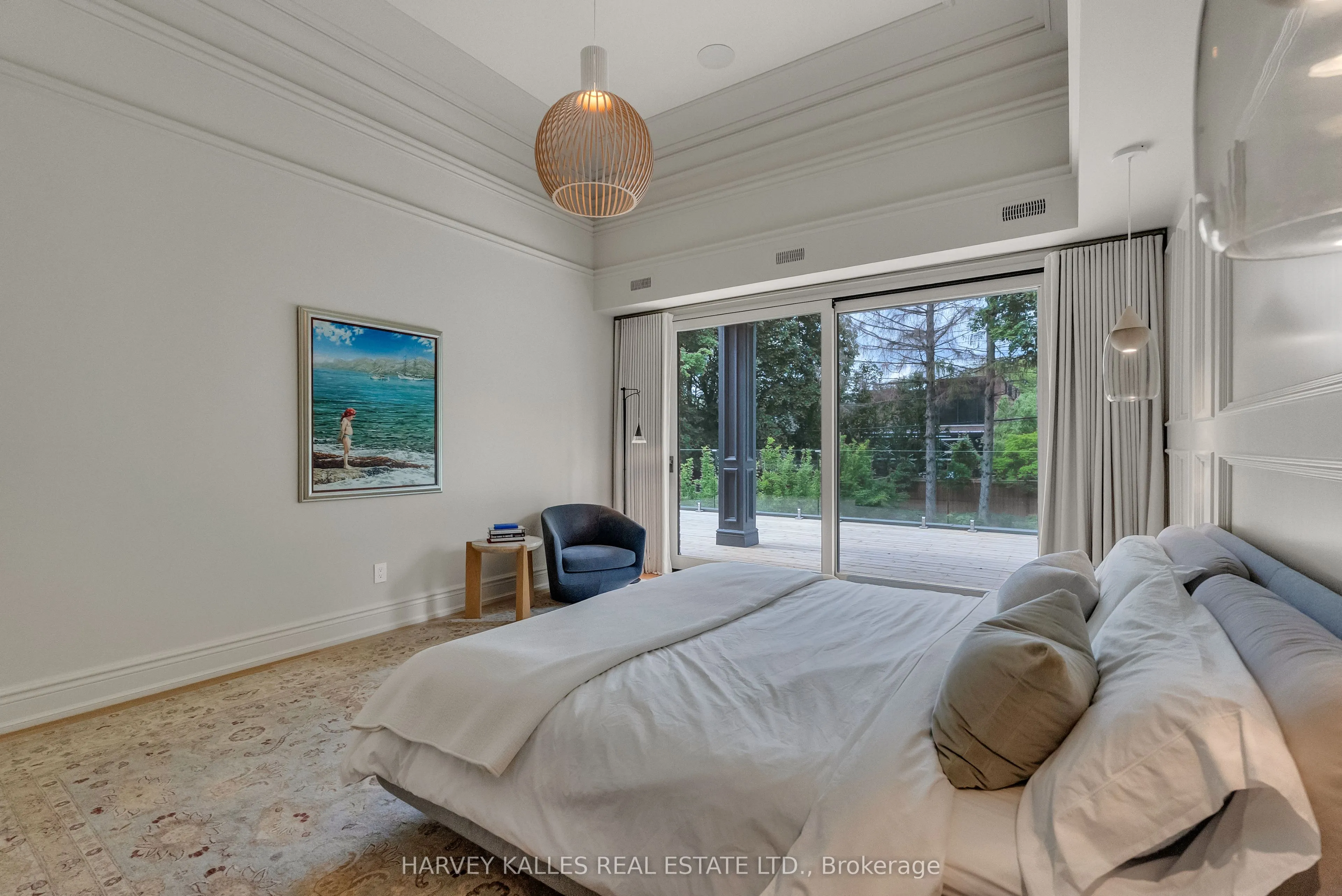 82 Sherwood Avenue