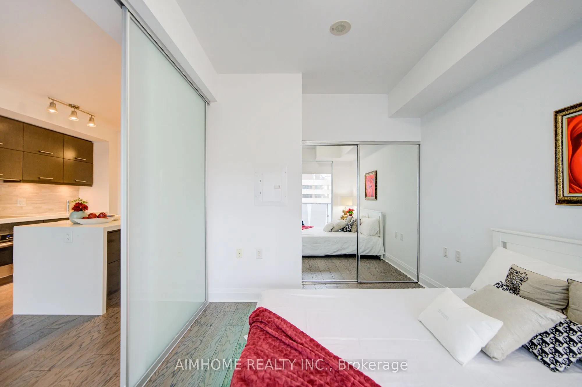65 St Mary Street #1401