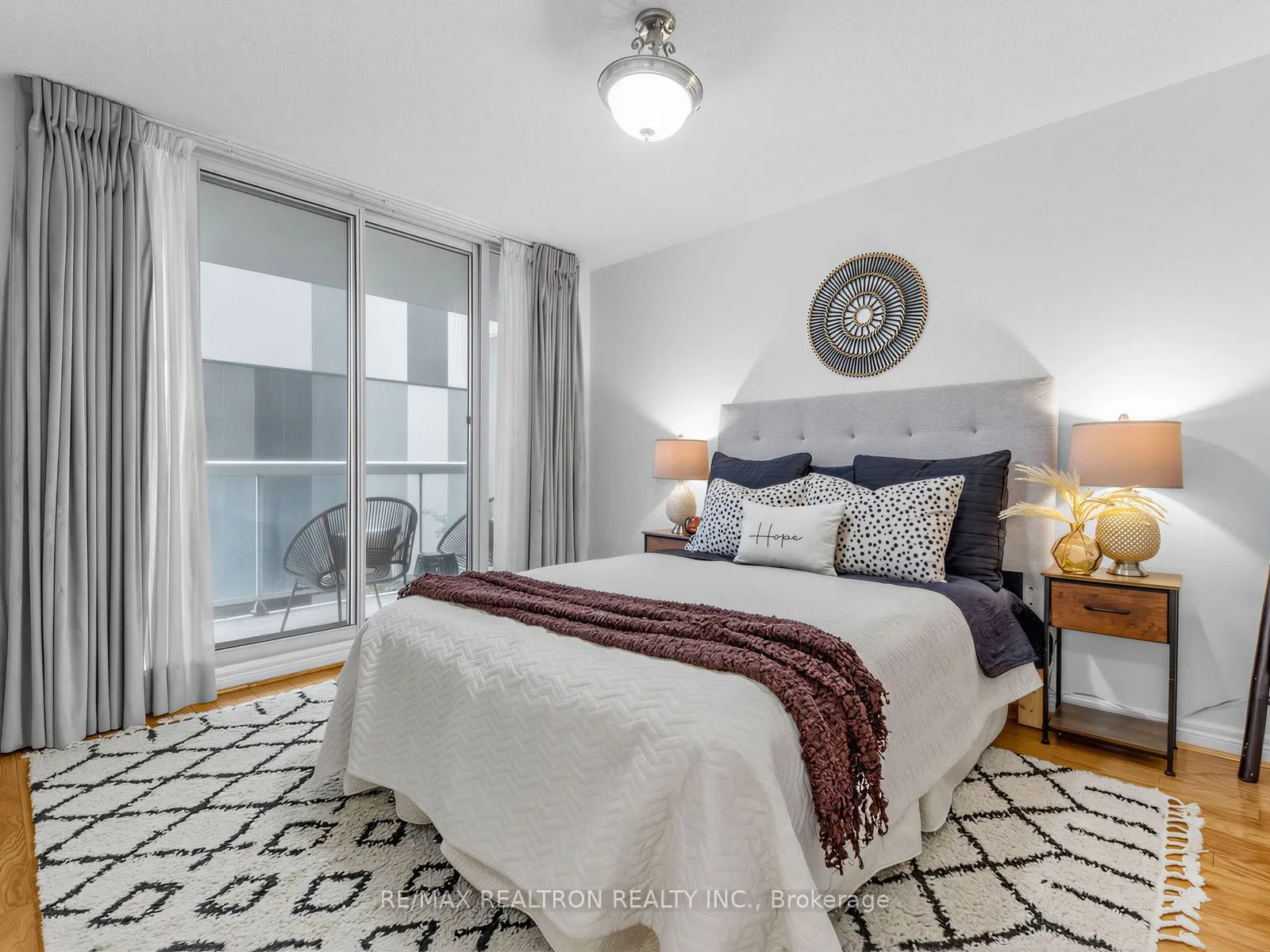 43 Eglinton Avenue E #510