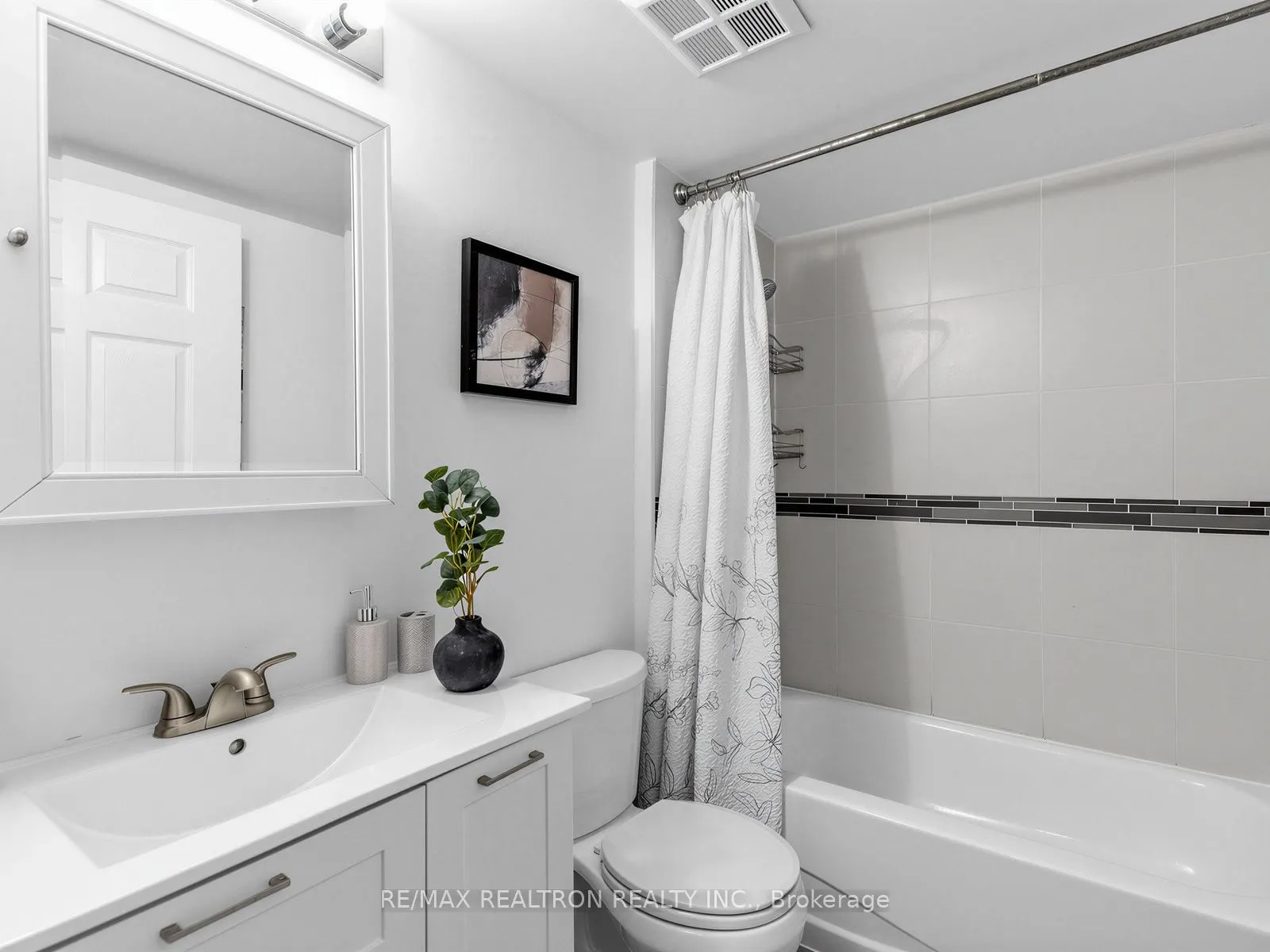 43 Eglinton Avenue E #510