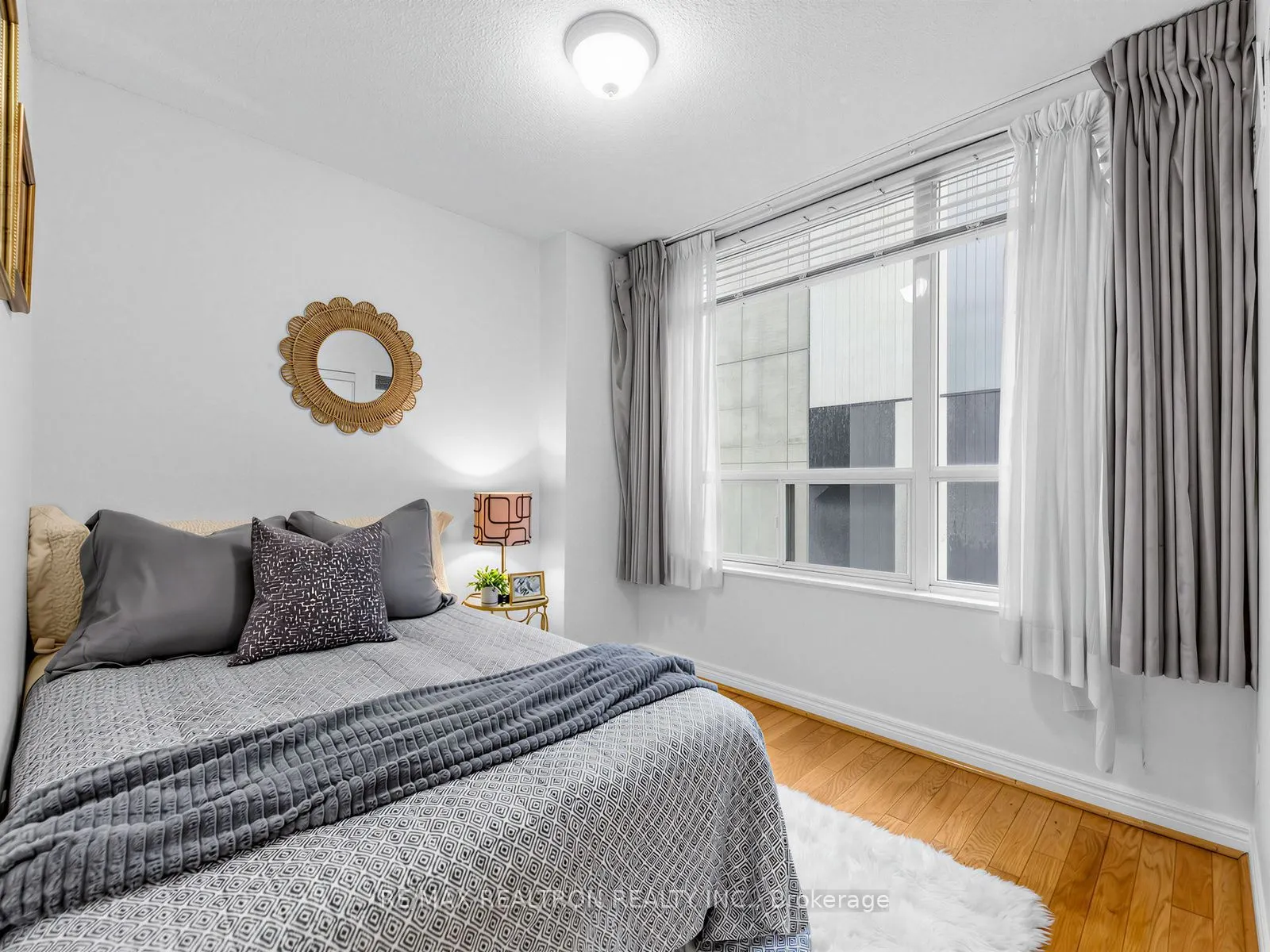 43 Eglinton Avenue E #510