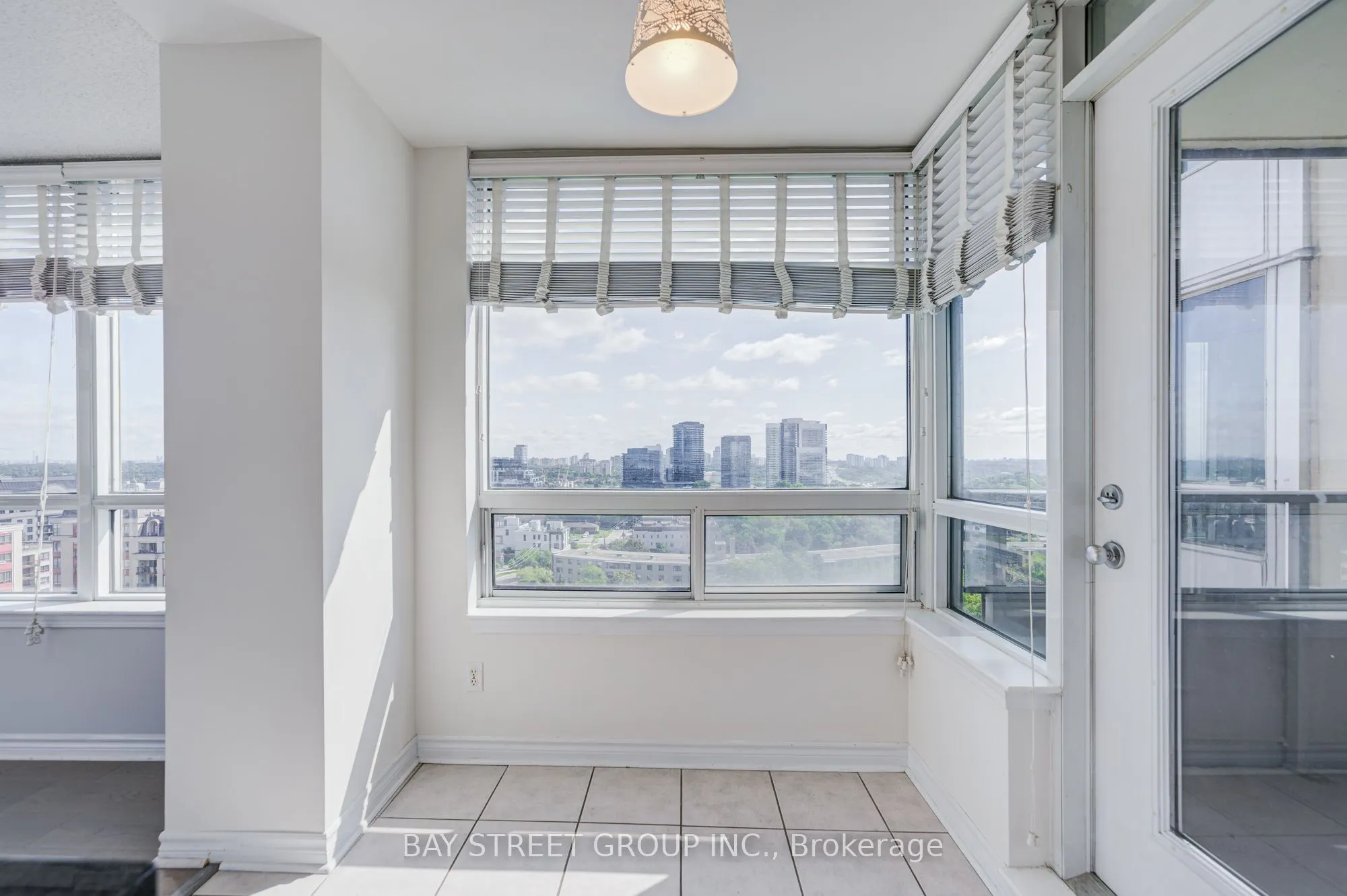 8 Rean Drive #1505