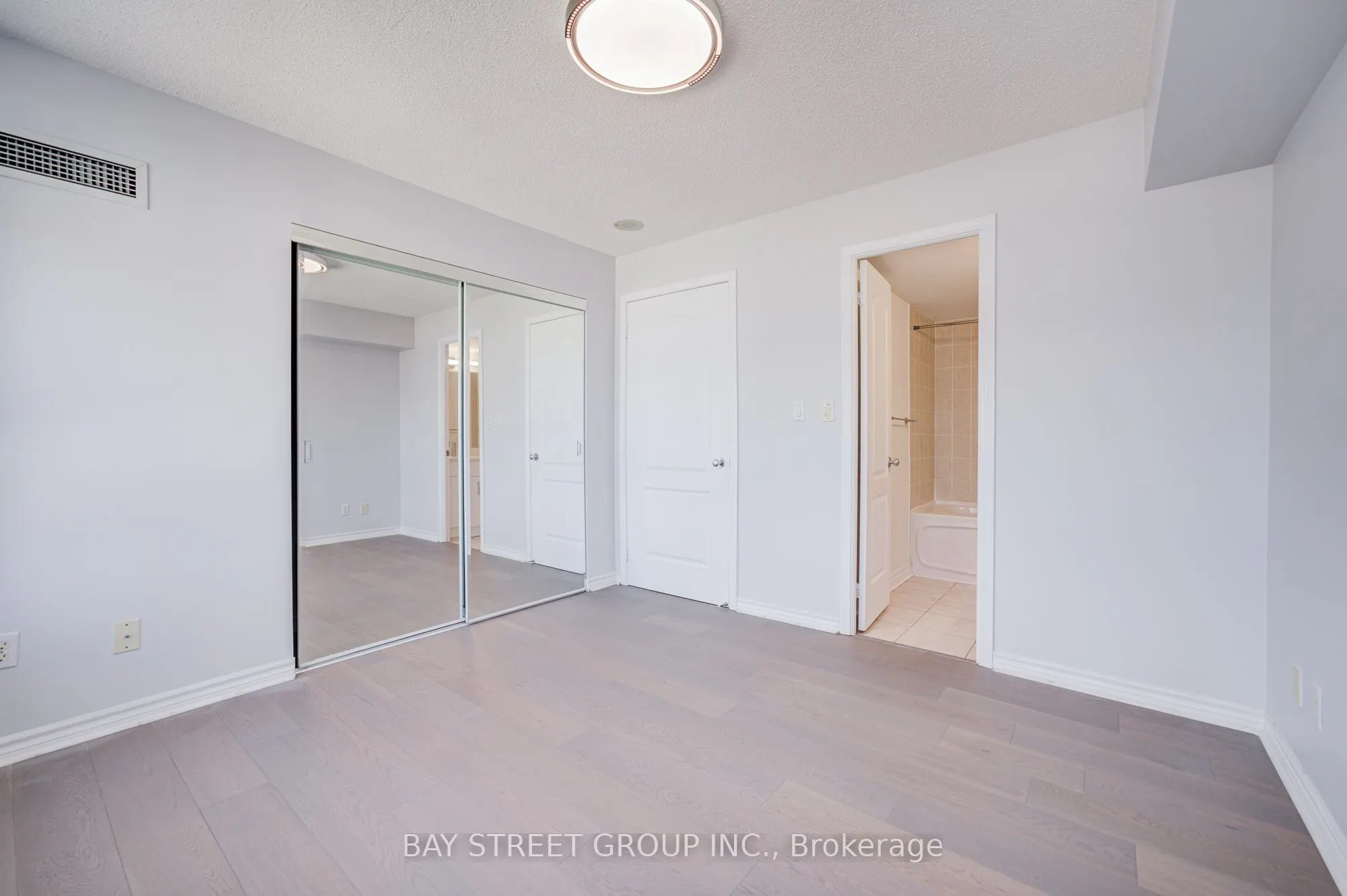 8 Rean Drive #1505