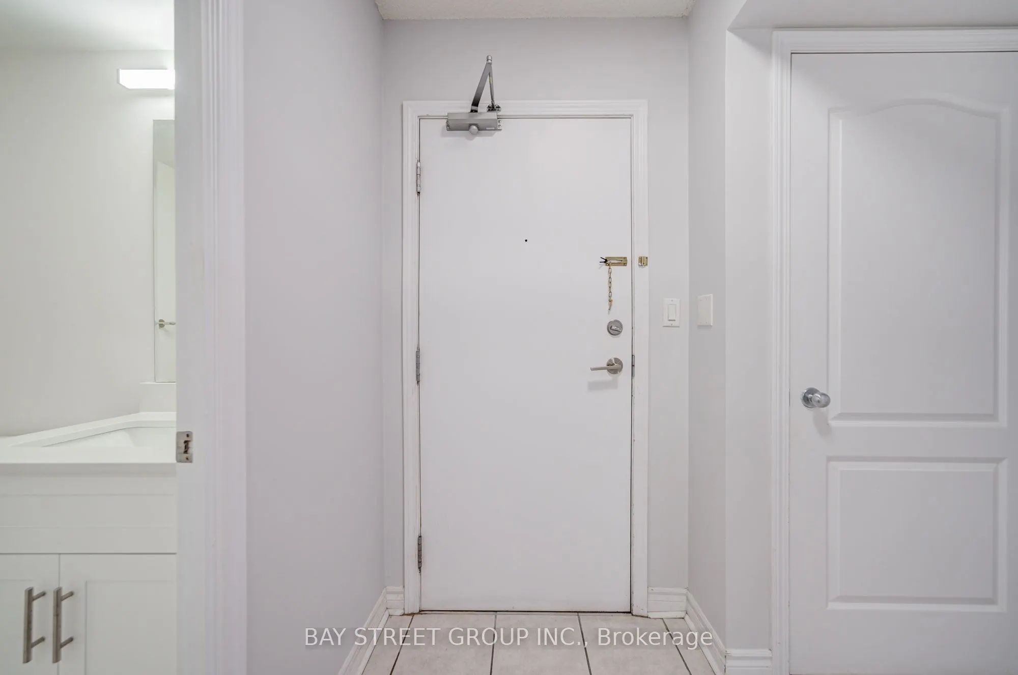8 Rean Drive #1505