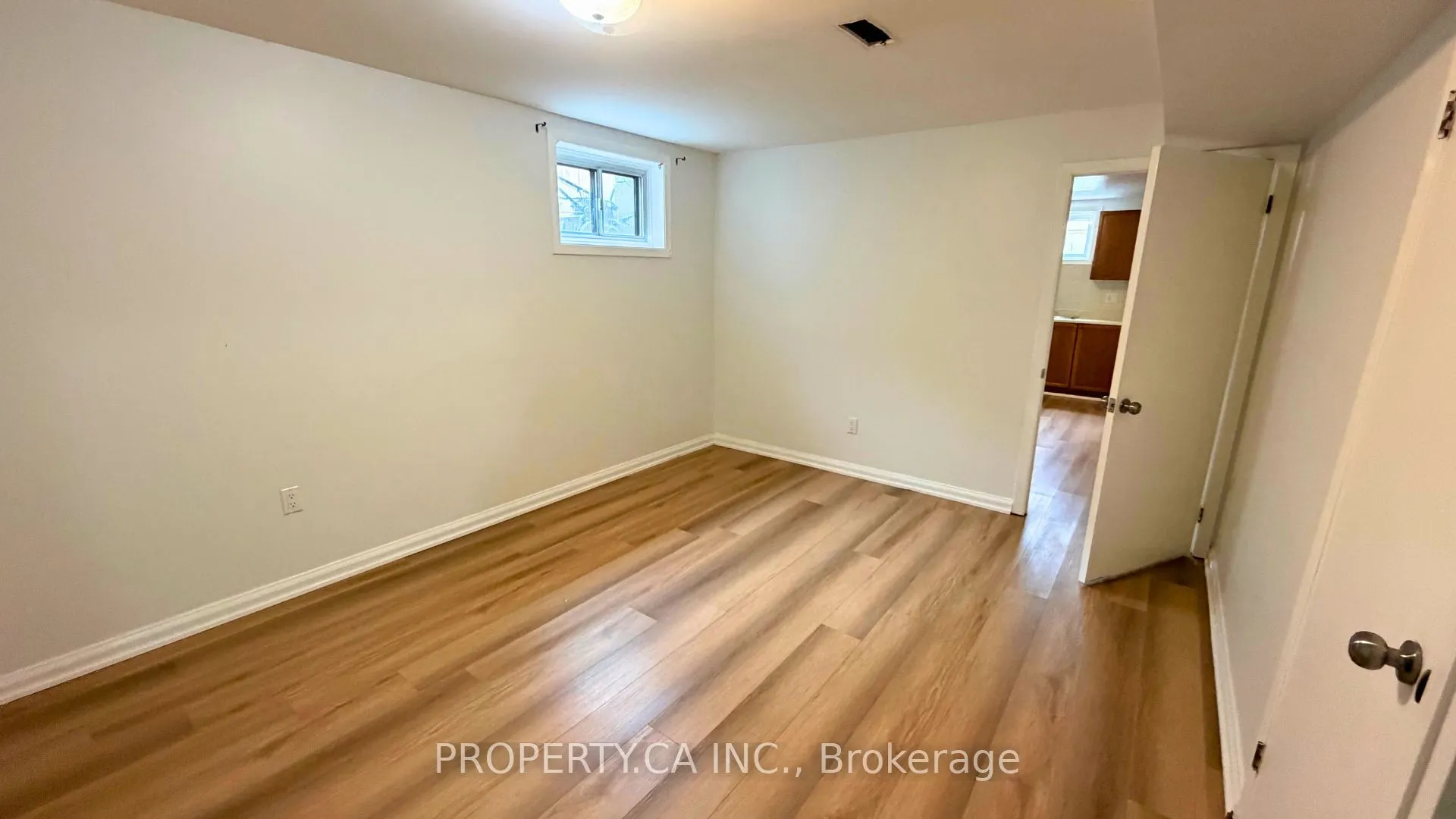 46 Hove Street #Lower Level