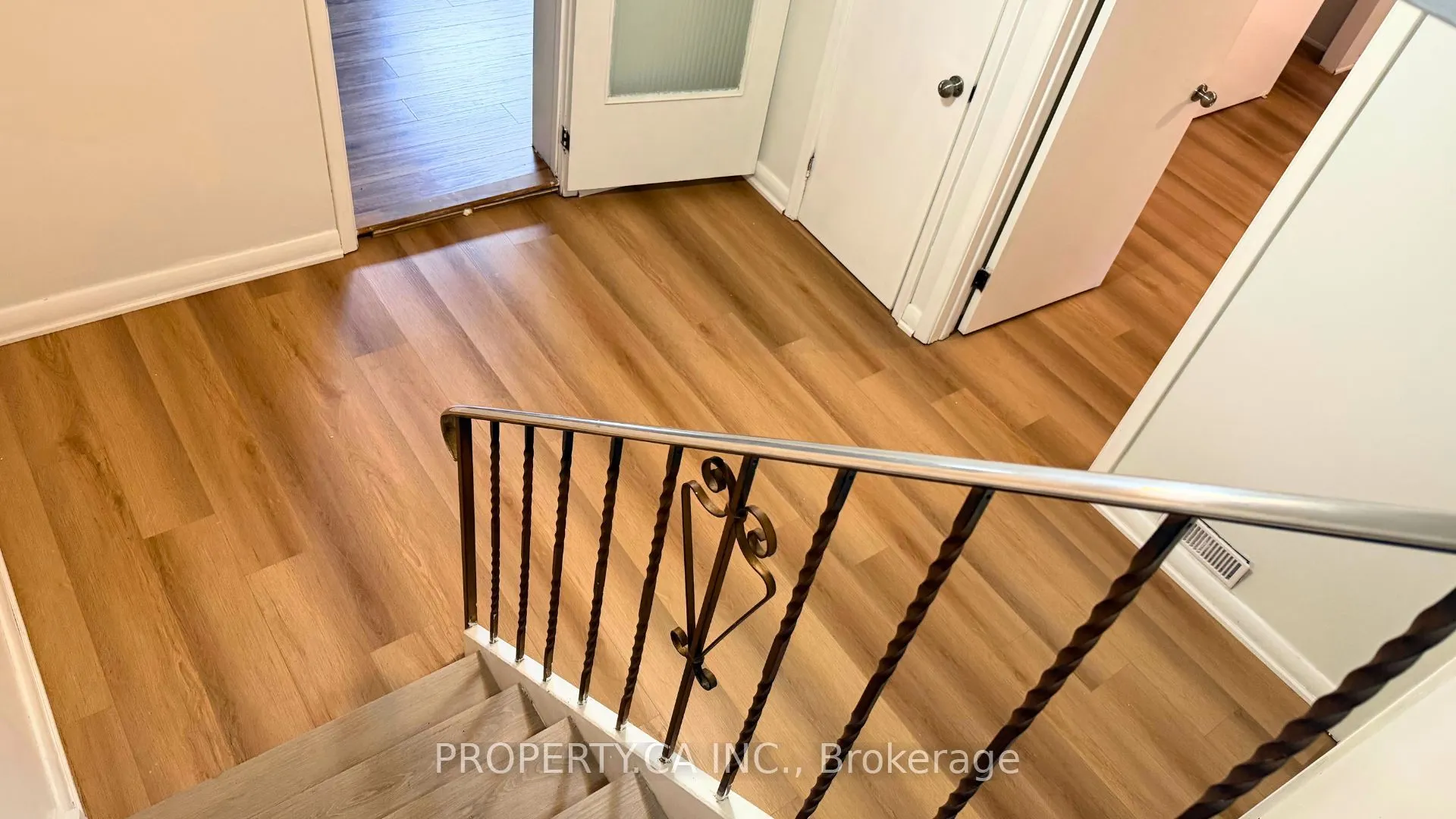 46 Hove Street #Lower Level
