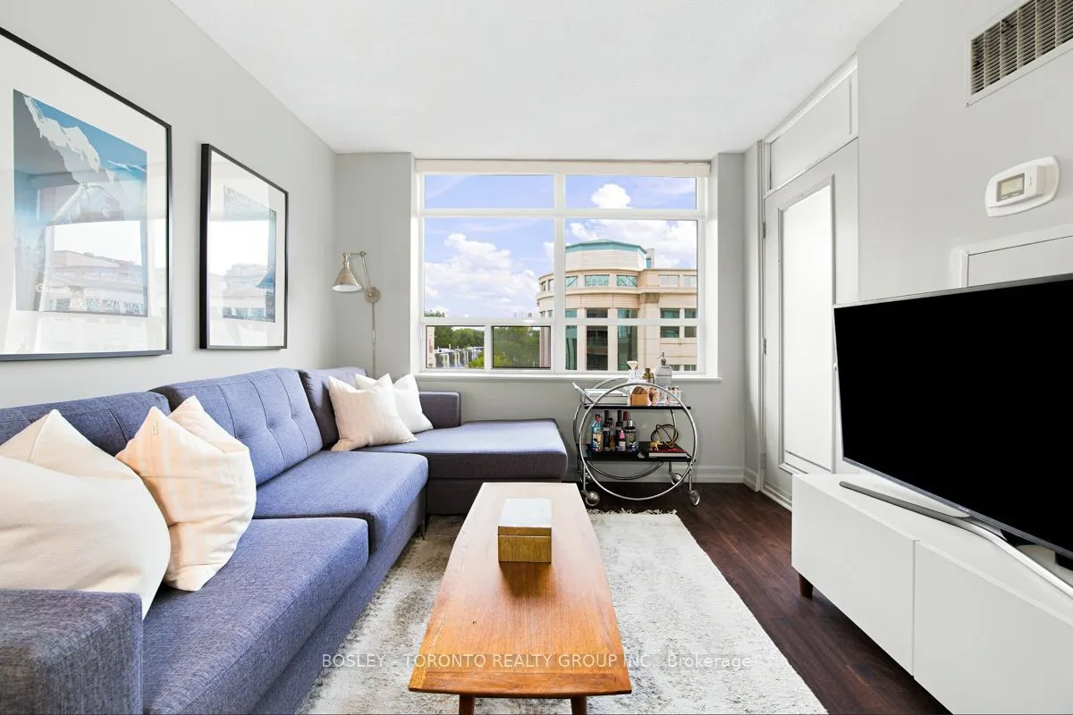 5 Rosehill Avenue #808