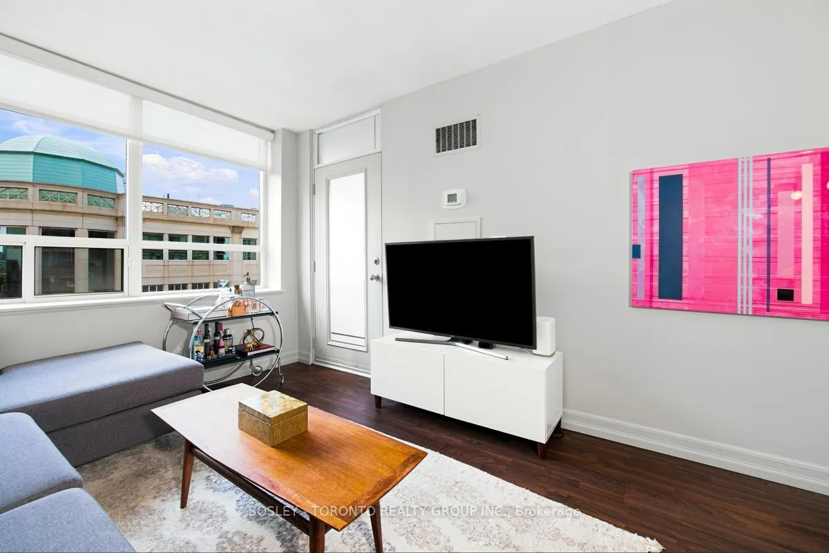 5 Rosehill Avenue #808