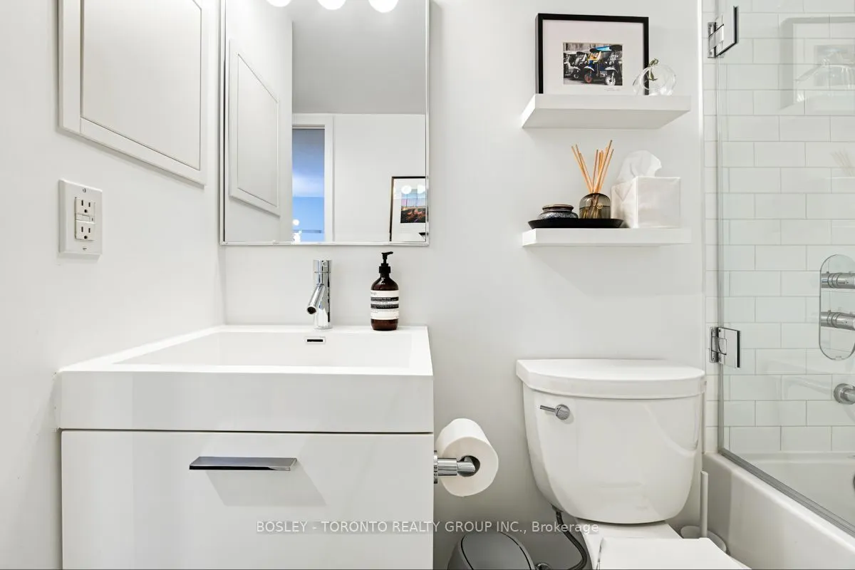 5 Rosehill Avenue #808