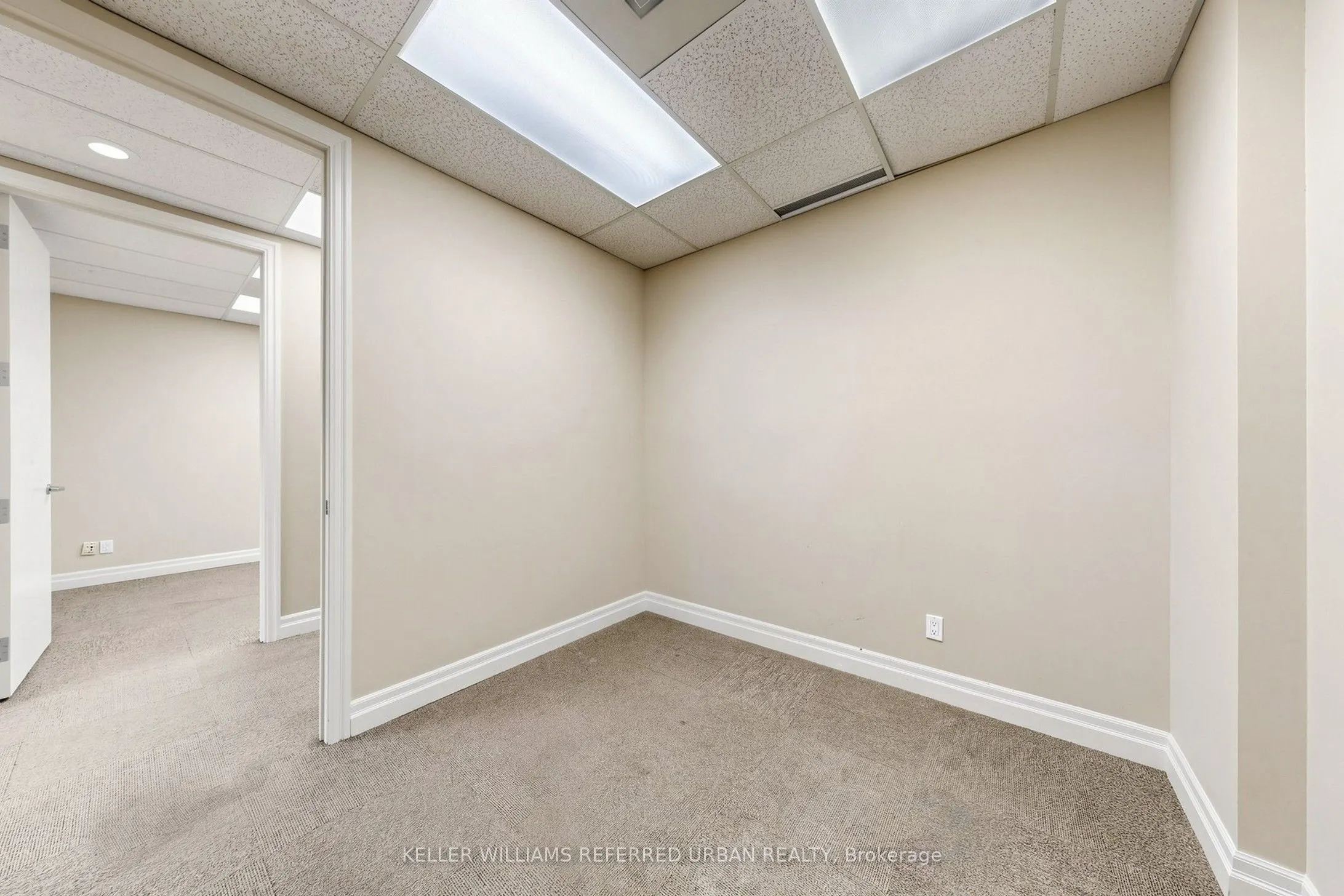 120 Carlton Street #418