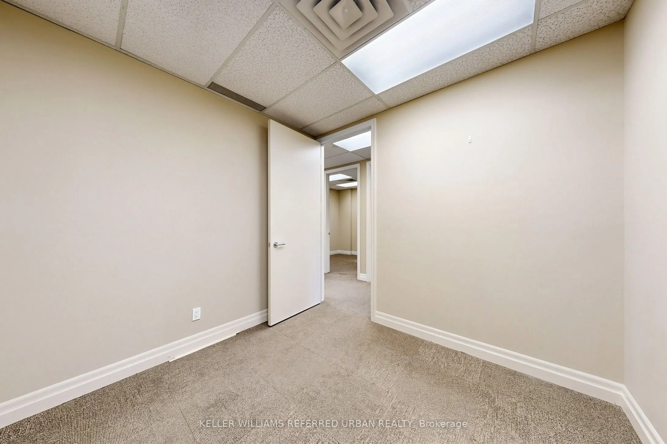 120 Carlton Street #418
