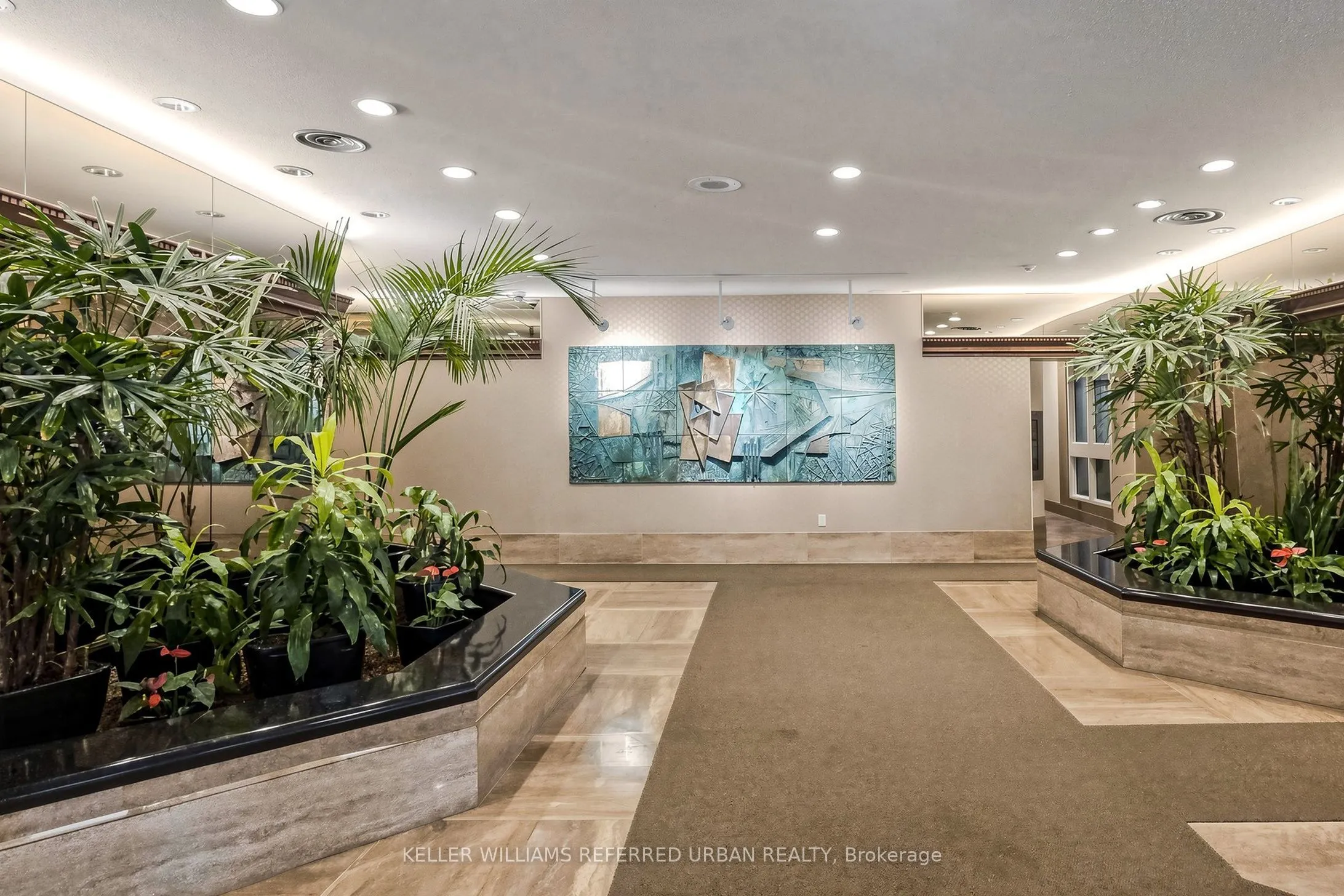 120 Carlton Street #418