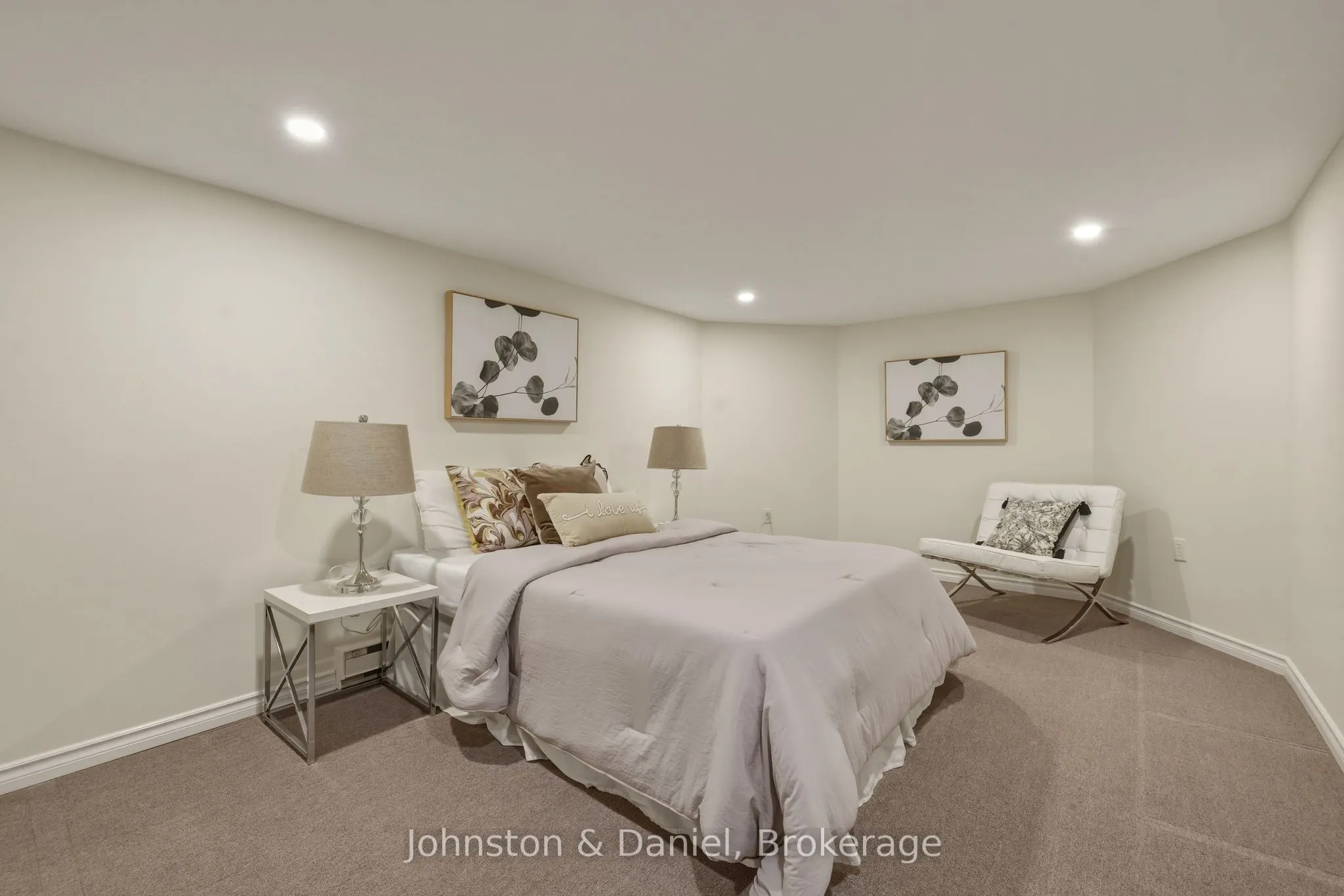 102 Ridge Drive