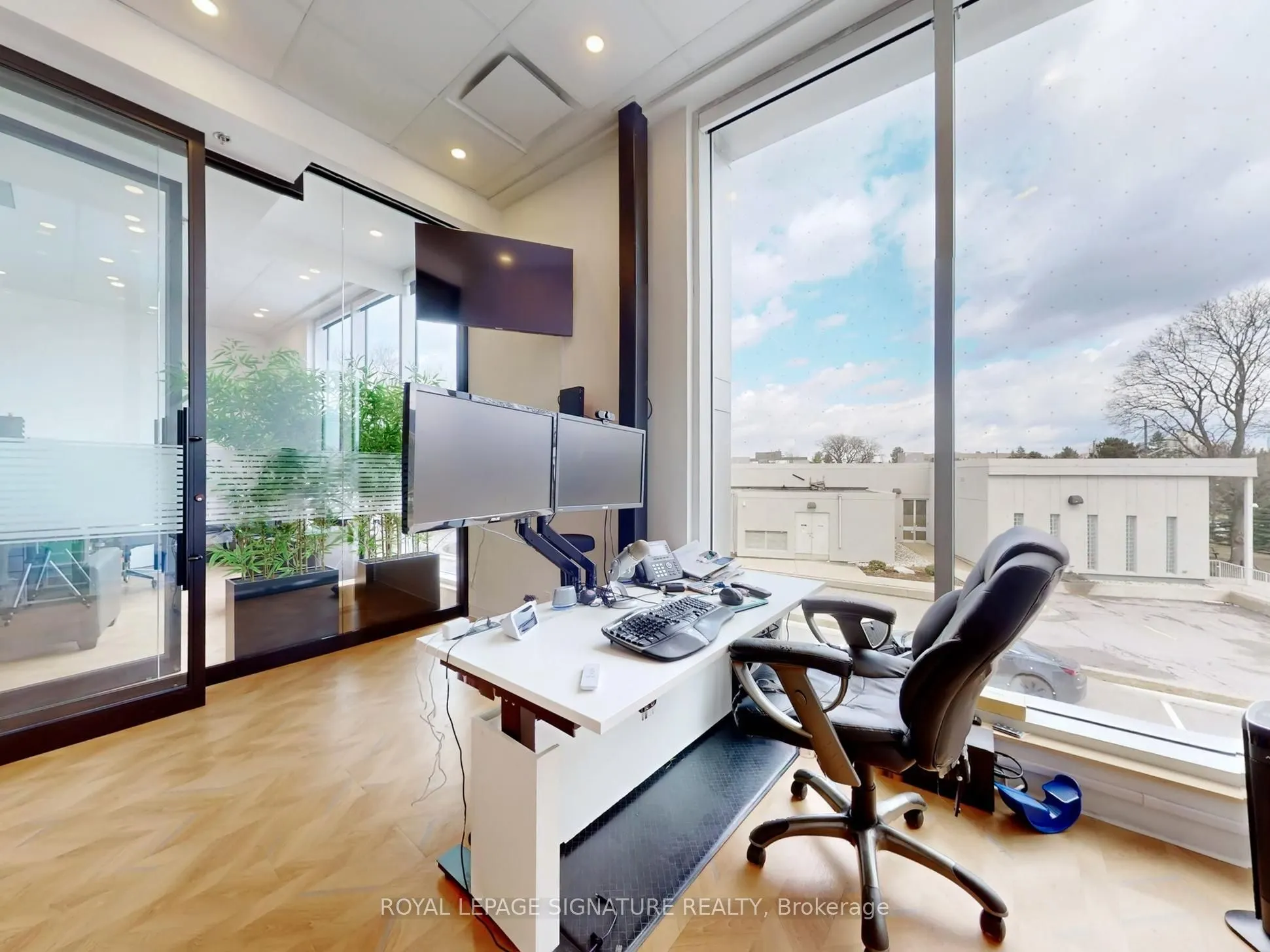 52 Scarsdale Road #207