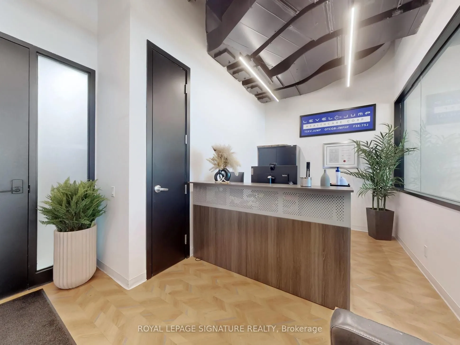 52 Scarsdale Road #207