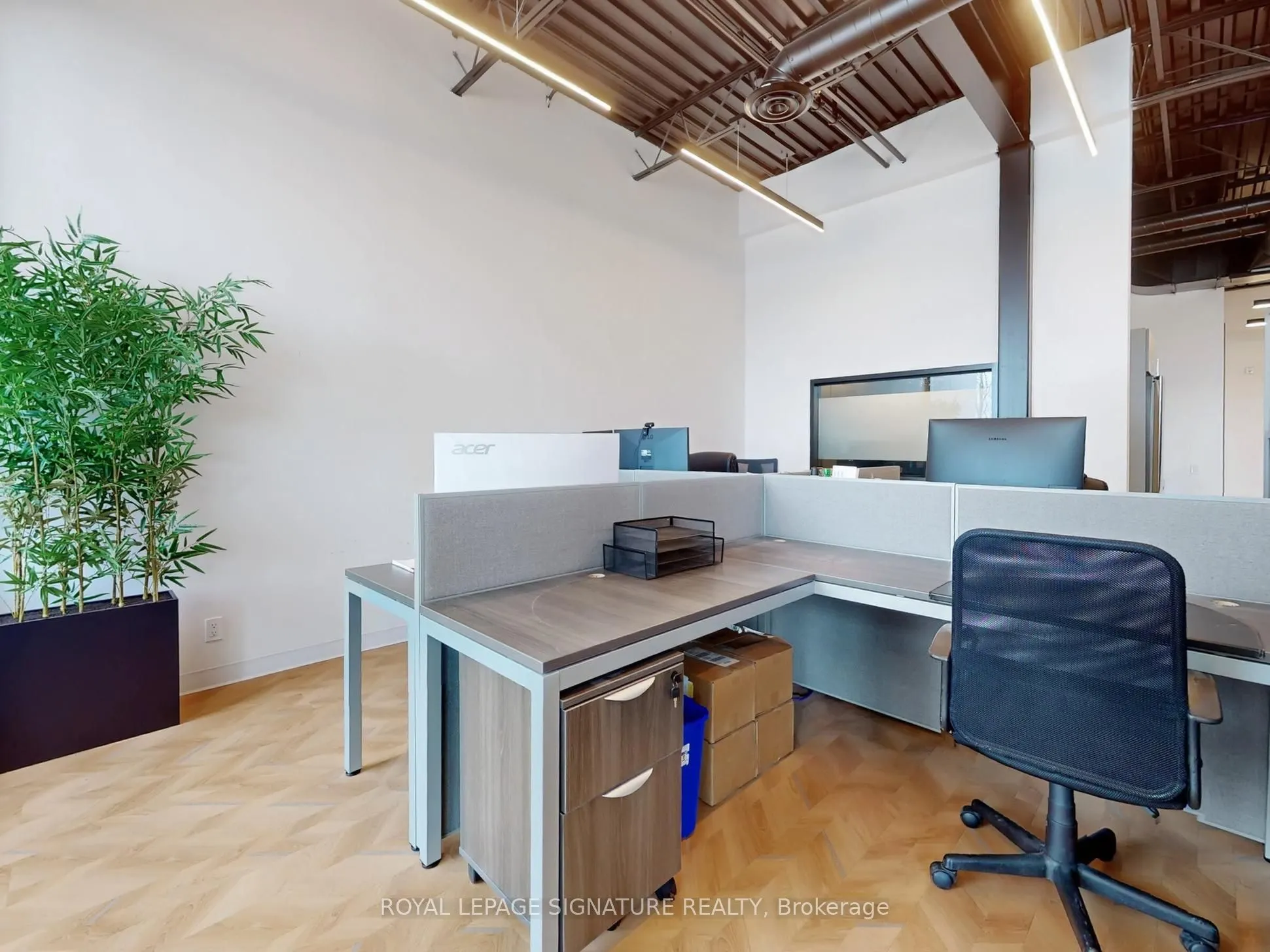 52 Scarsdale Road #207