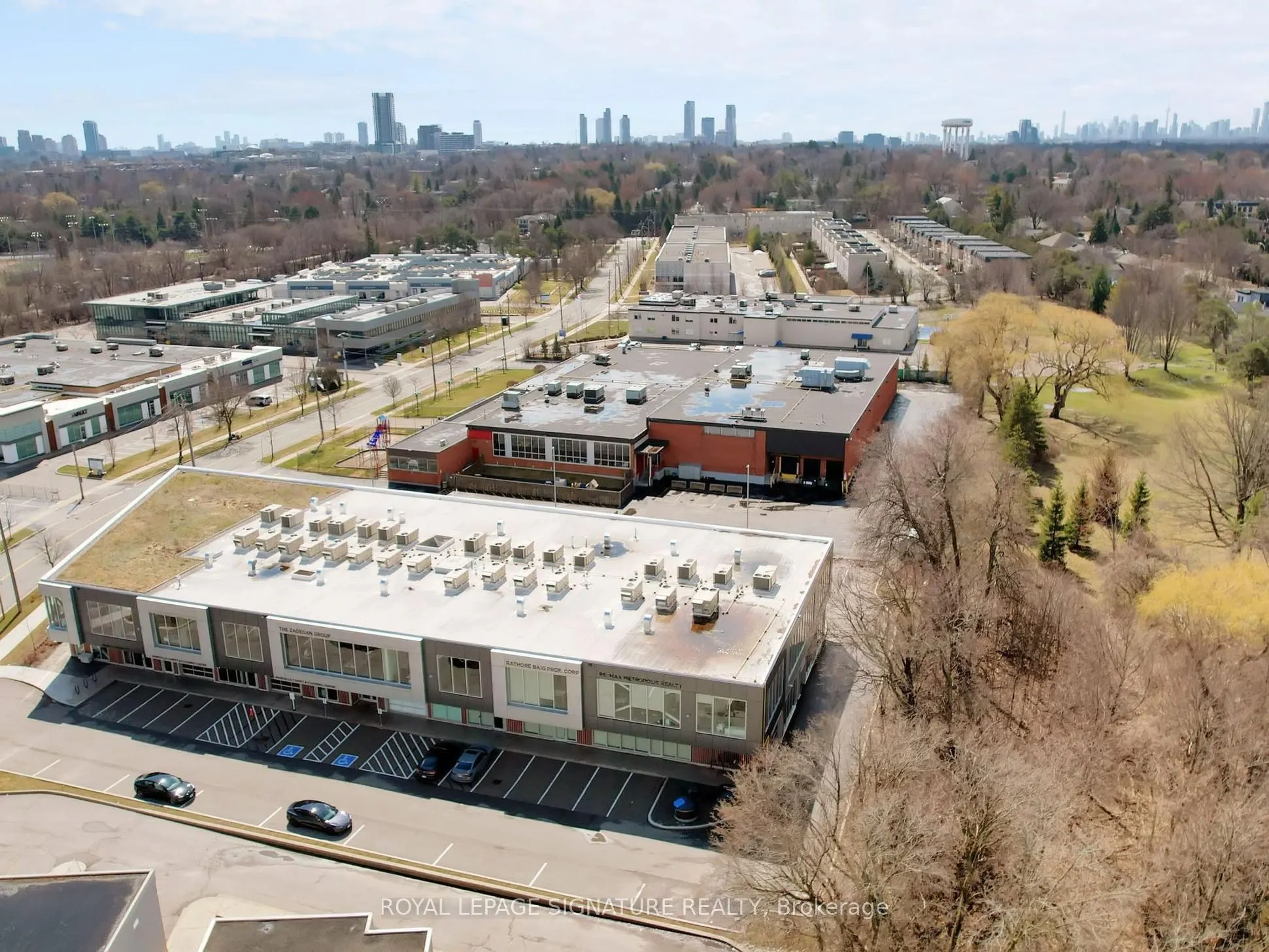 52 Scarsdale Road #207