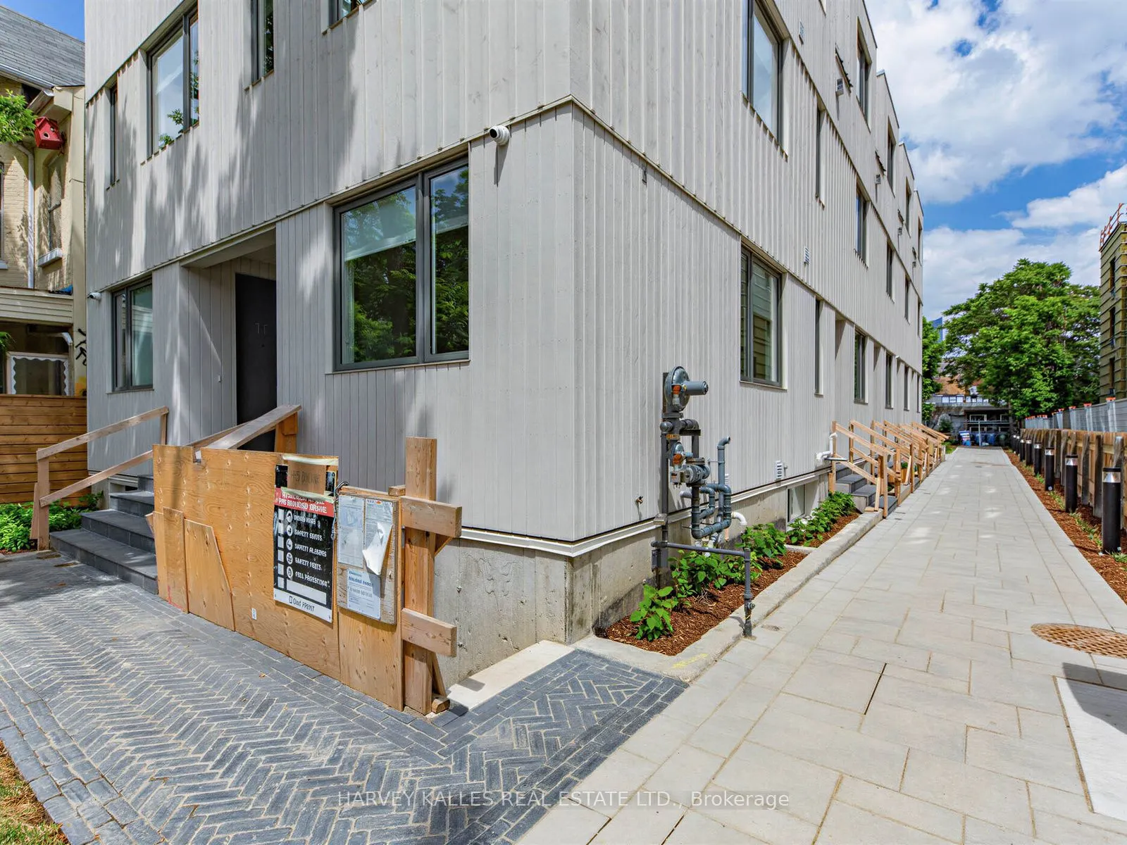 45 Bellevue Avenue #3a