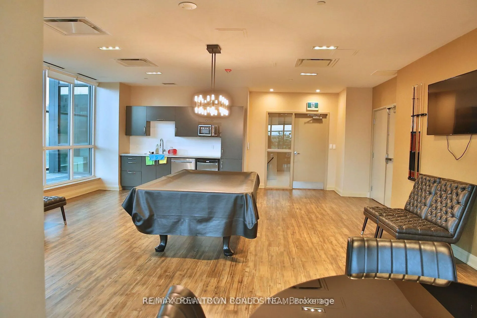 1486 Bathurst Street #303